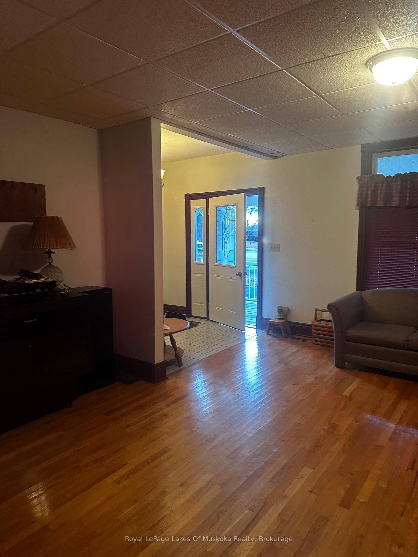 Photo 14 of 860 Muskoka Road S, Gravenhurst, Muskoka (S) — HOMEH
