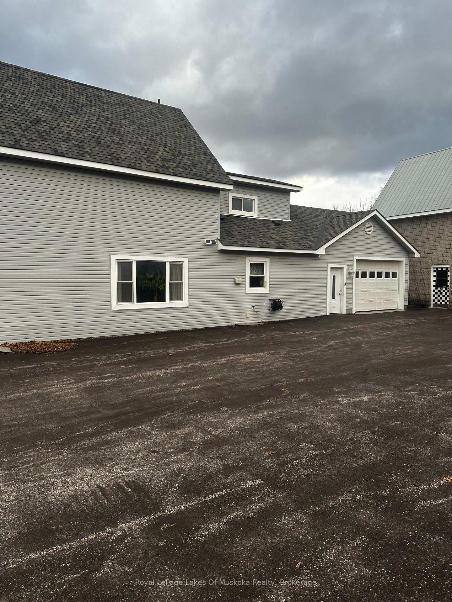 Photo 16 of 860 Muskoka Road S, Gravenhurst, Muskoka (S) — HOMEH