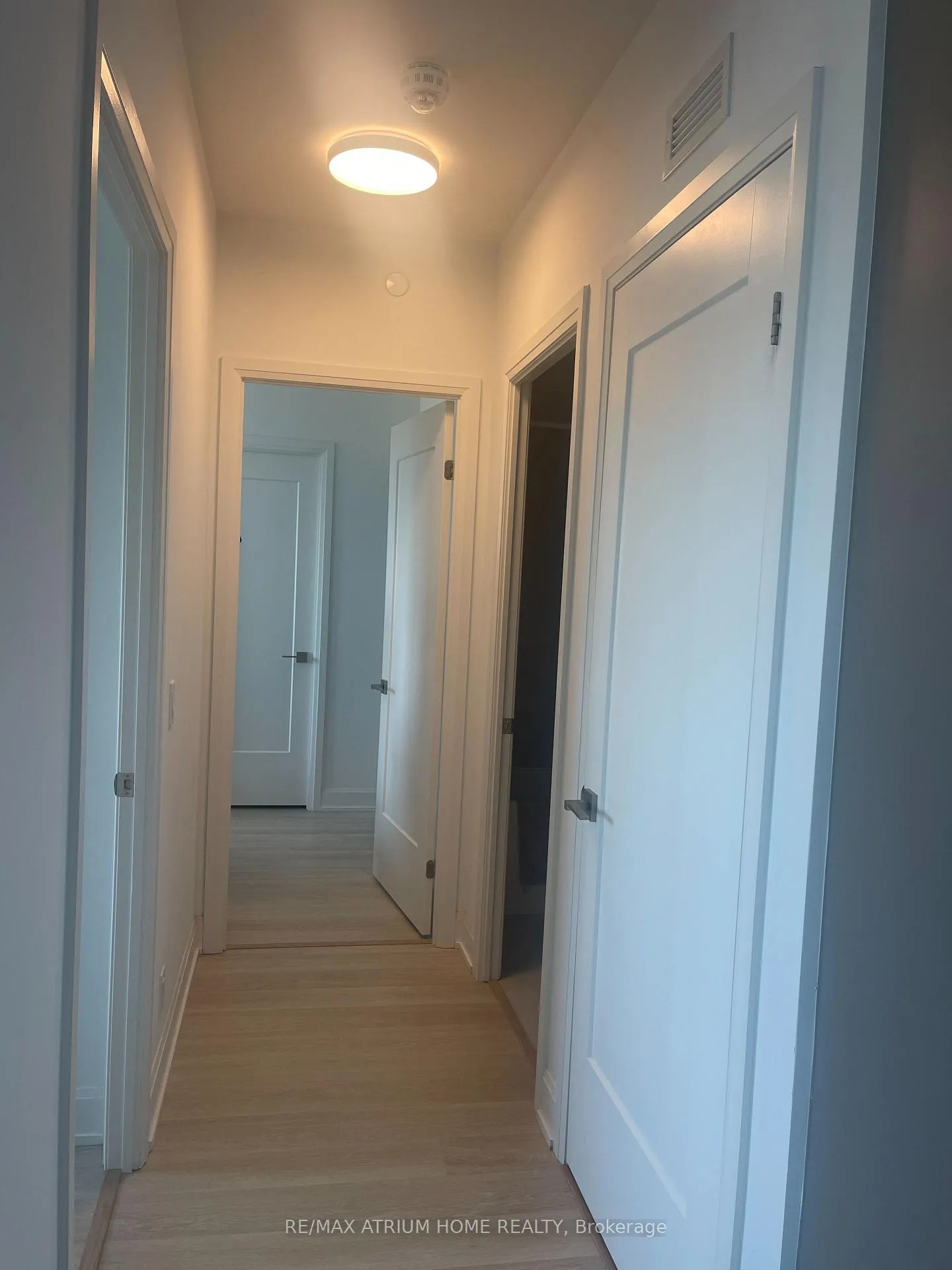 Photo 4 of Unit 1602, 38 Gandhi Lane, Markham, Commerce Valley — HOMEH
