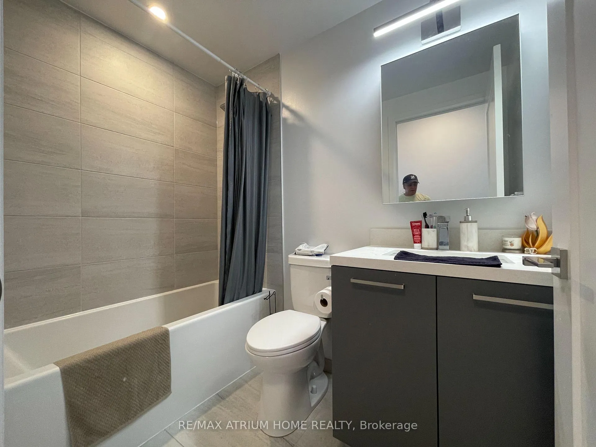 Photo 5 of Unit 1602, 38 Gandhi Lane, Markham, Commerce Valley — HOMEH