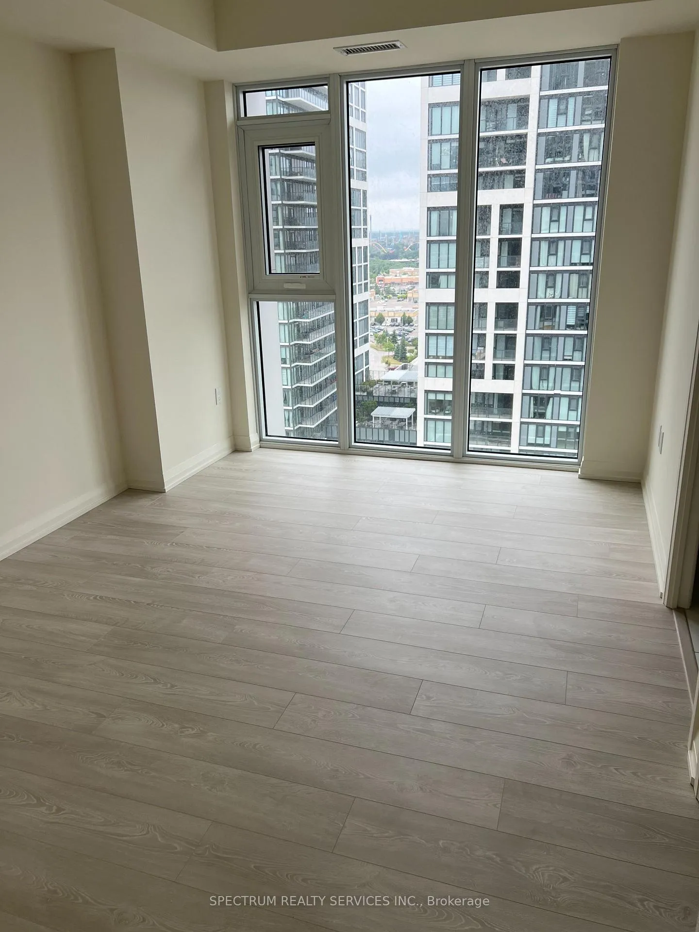 Photo 9 of Unit 1703, 8960 Jane Street, Vaughan, Maple — HOMEH