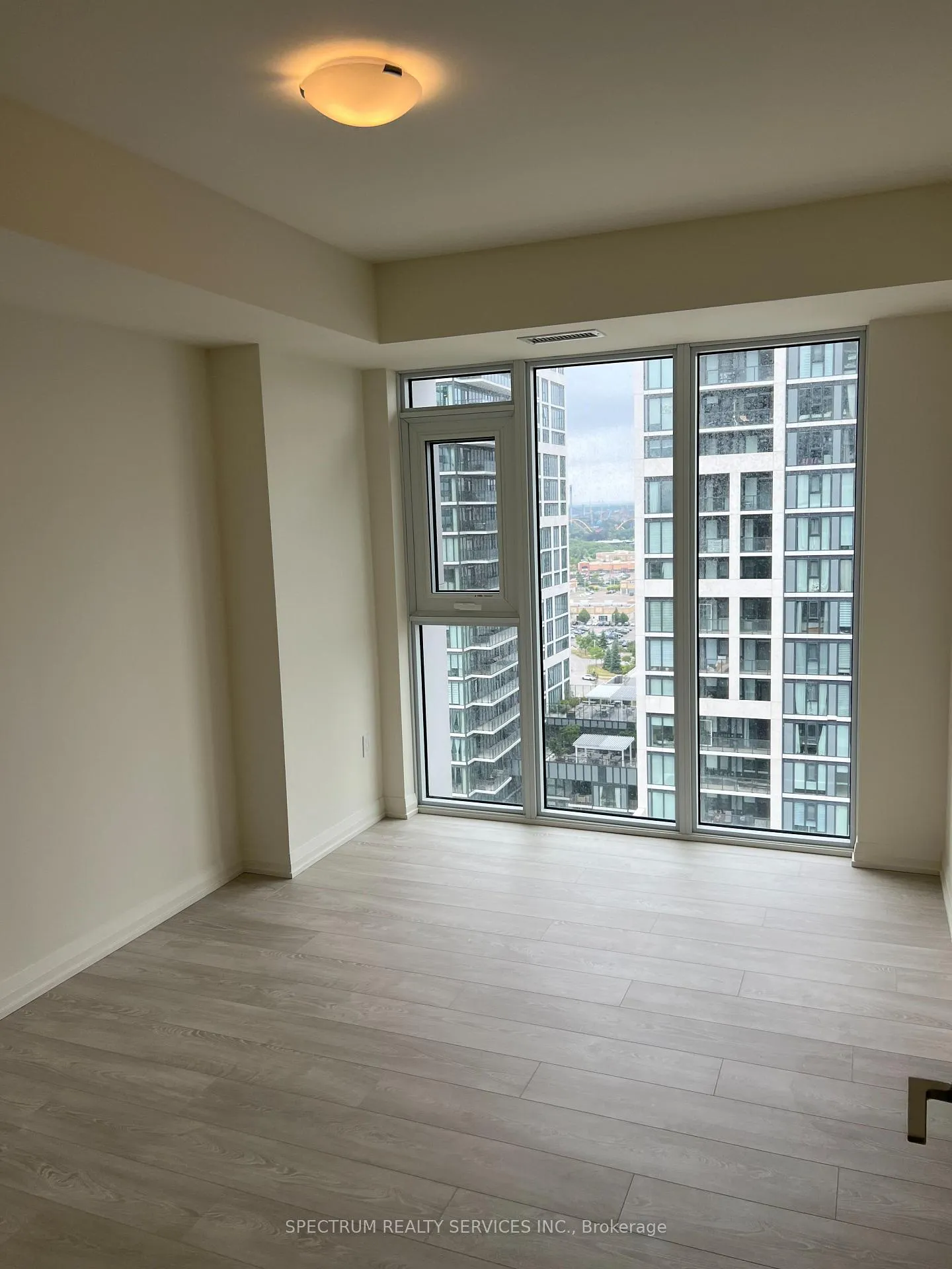 Photo 10 of Unit 1703, 8960 Jane Street, Vaughan, Maple — HOMEH