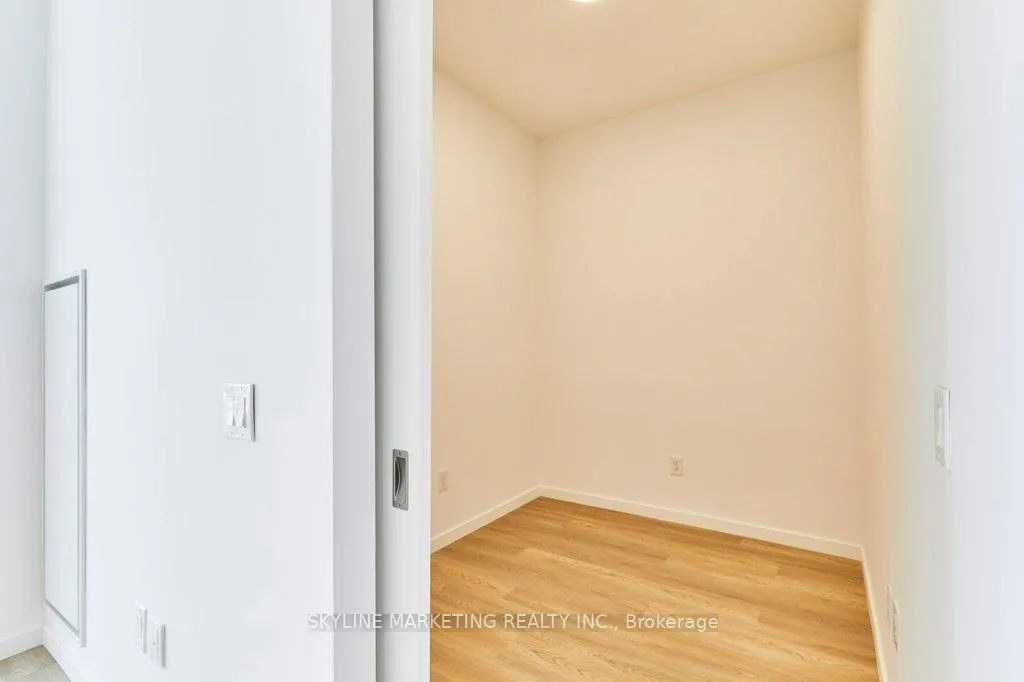 Photo 16 of Unit PH811, 689 The Queensway, Etobicoke, Stonegate-Queensway — HOMEH