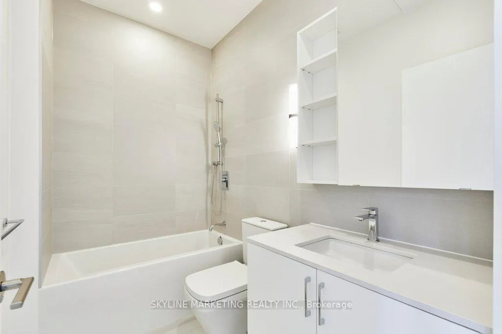 Photo 18 of Unit PH811, 689 The Queensway, Etobicoke, Stonegate-Queensway — HOMEH