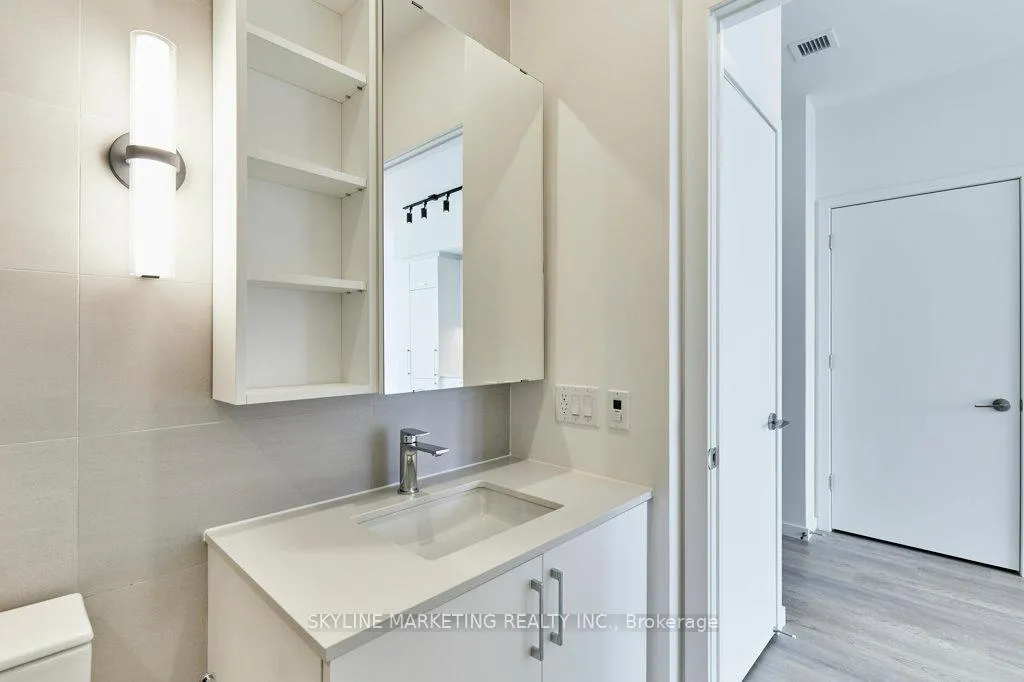 Photo 19 of Unit PH811, 689 The Queensway, Etobicoke, Stonegate-Queensway — HOMEH