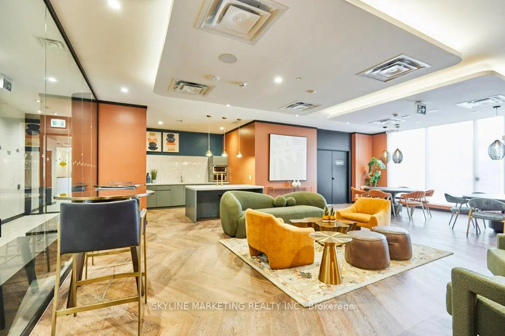 Photo 27 of Unit PH811, 689 The Queensway, Etobicoke, Stonegate-Queensway — HOMEH