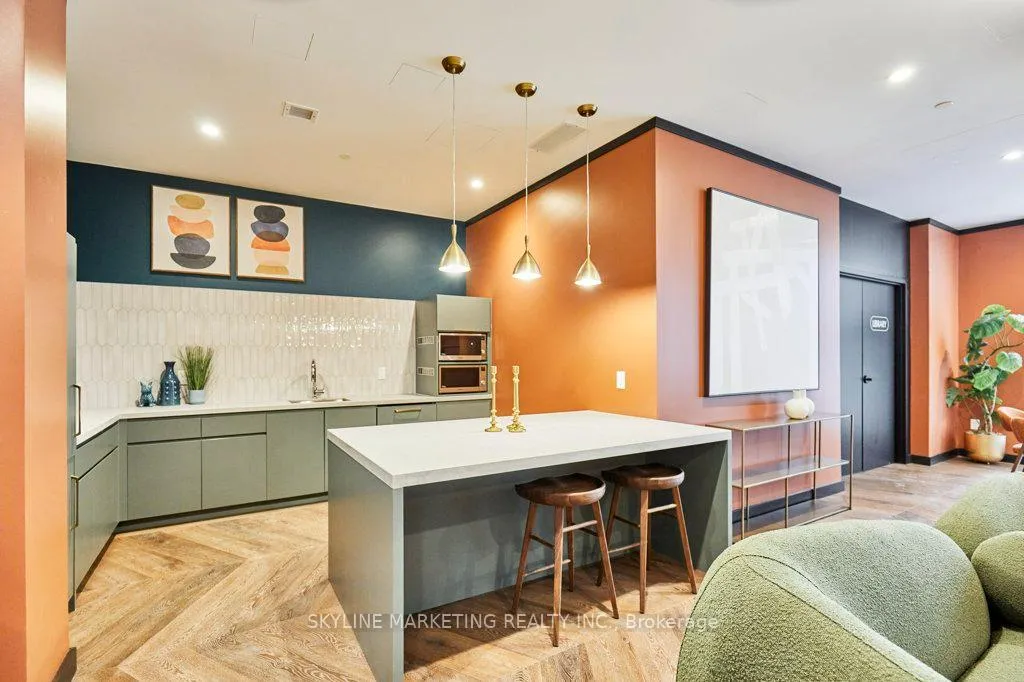 Photo 29 of Unit PH811, 689 The Queensway, Etobicoke, Stonegate-Queensway — HOMEH