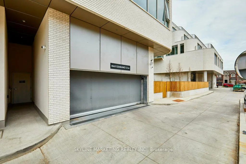 Photo 49 of Unit PH811, 689 The Queensway, Etobicoke, Stonegate-Queensway — HOMEH