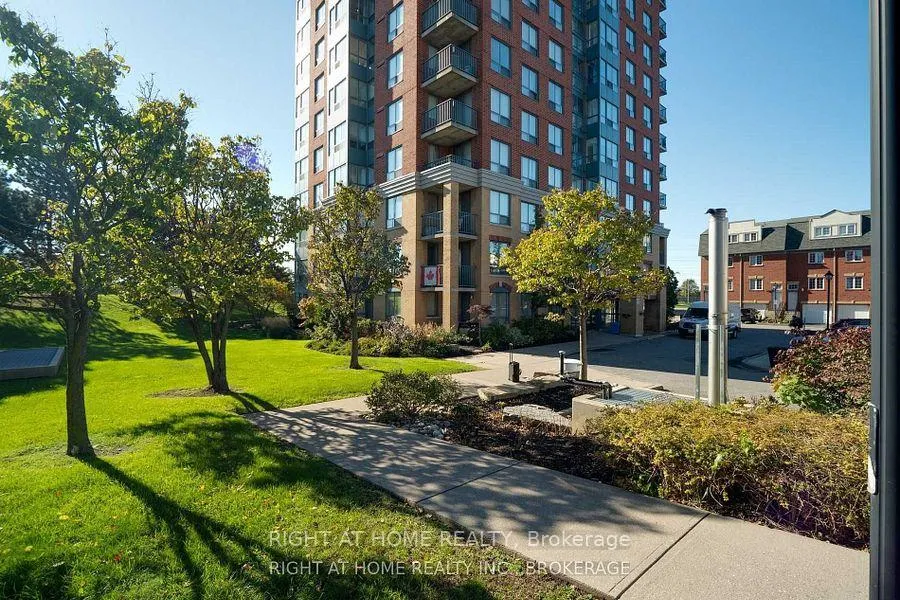 Photo 4 of Unit 1009, 1625 Pickering Parkway, Pickering, Village East — HOMEH