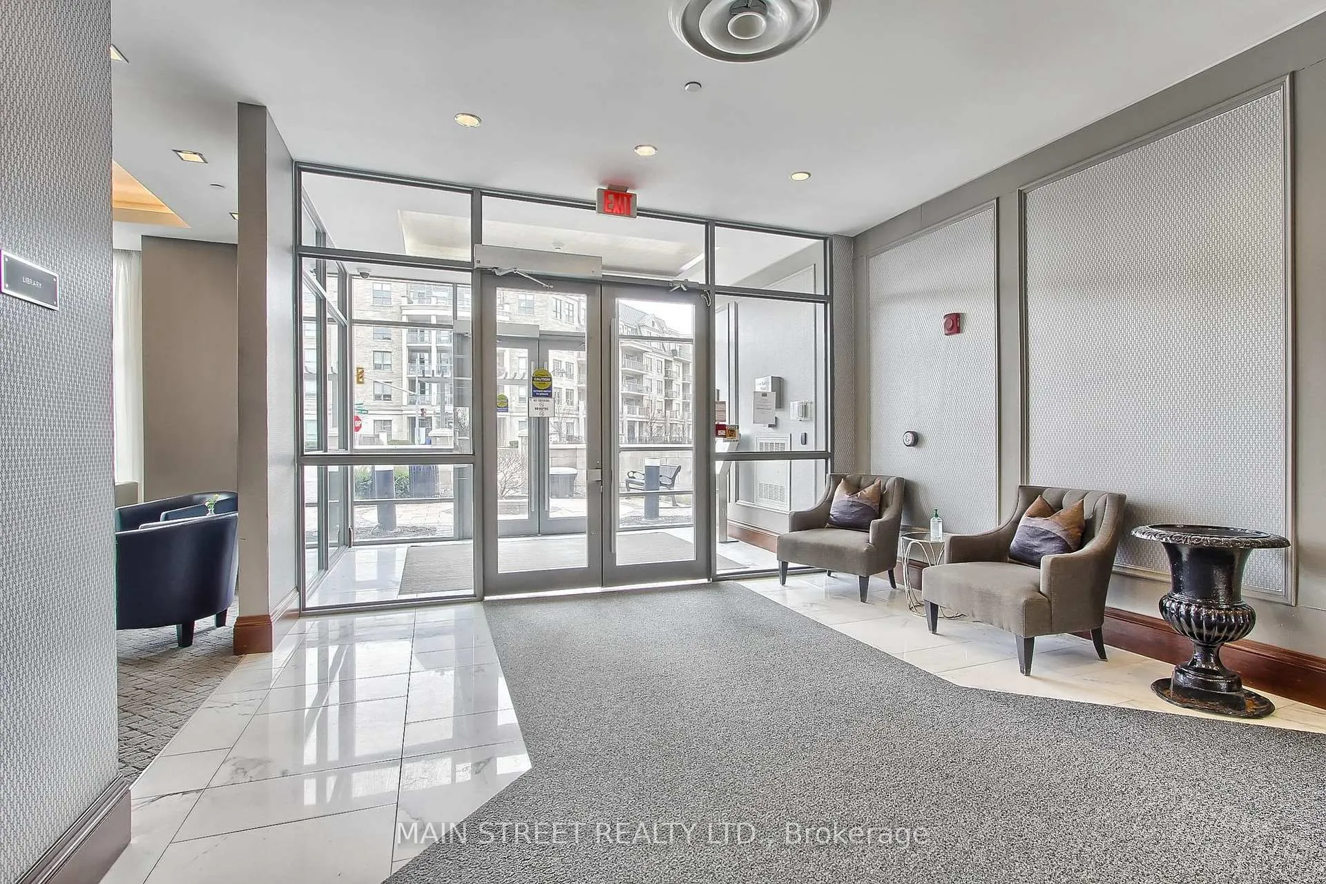 Photo 5 of Unit 618, 111 Civic Square Gate E, Aurora, Bayview Wellington — HOMEH