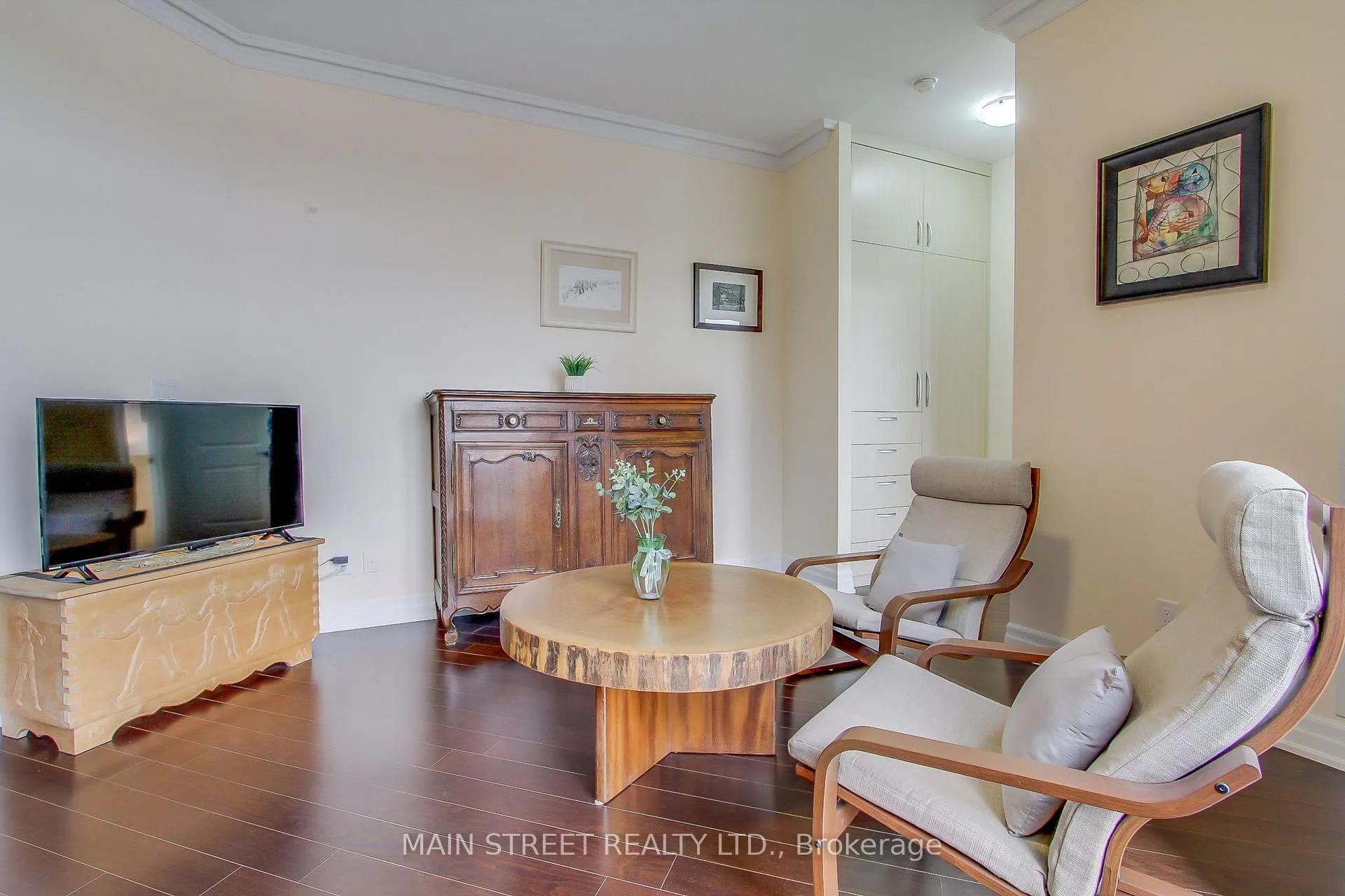 Photo 16 of Unit 618, 111 Civic Square Gate E, Aurora, Bayview Wellington — HOMEH