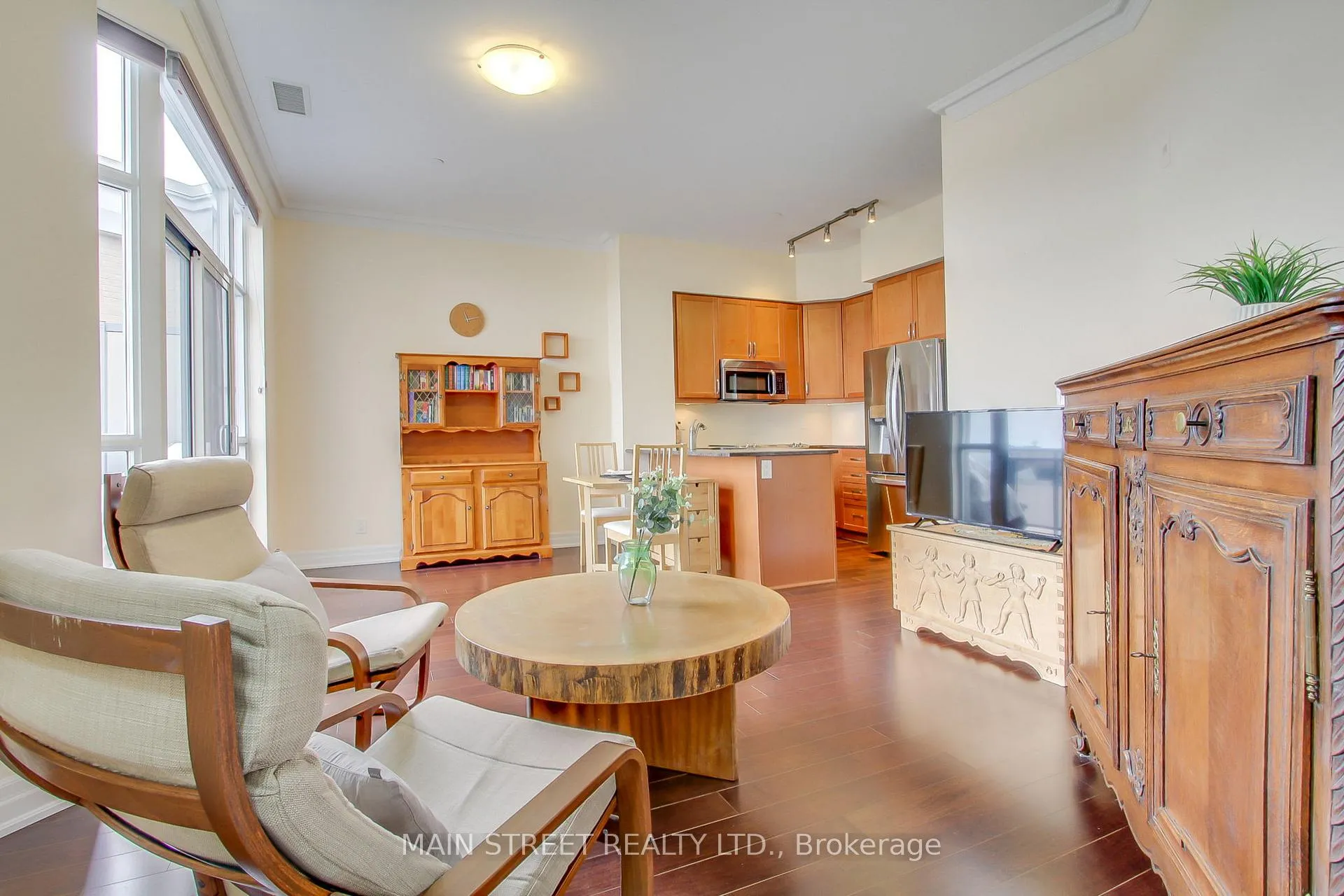 Photo 18 of Unit 618, 111 Civic Square Gate E, Aurora, Bayview Wellington — HOMEH