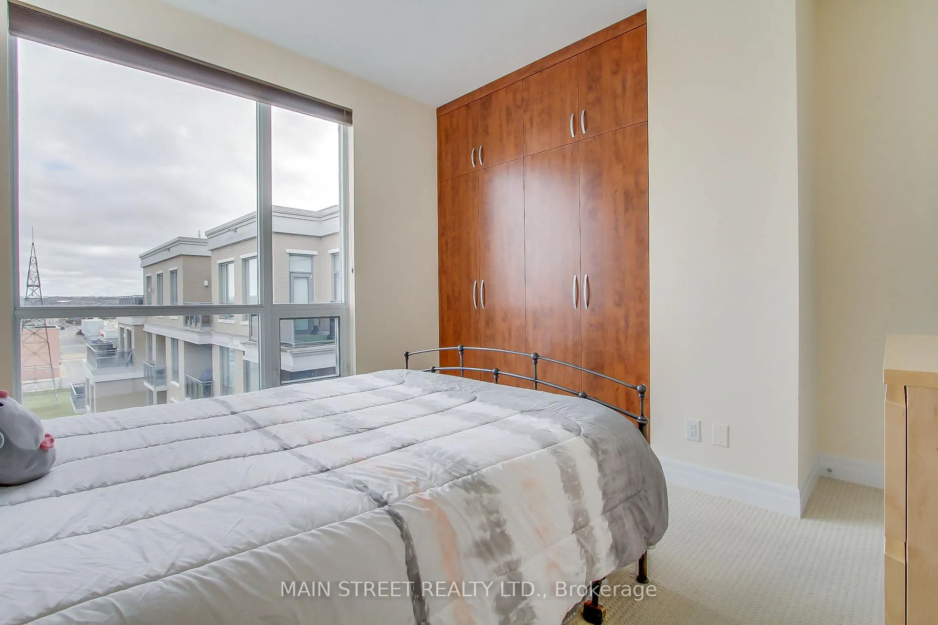 Photo 21 of Unit 618, 111 Civic Square Gate E, Aurora, Bayview Wellington — HOMEH