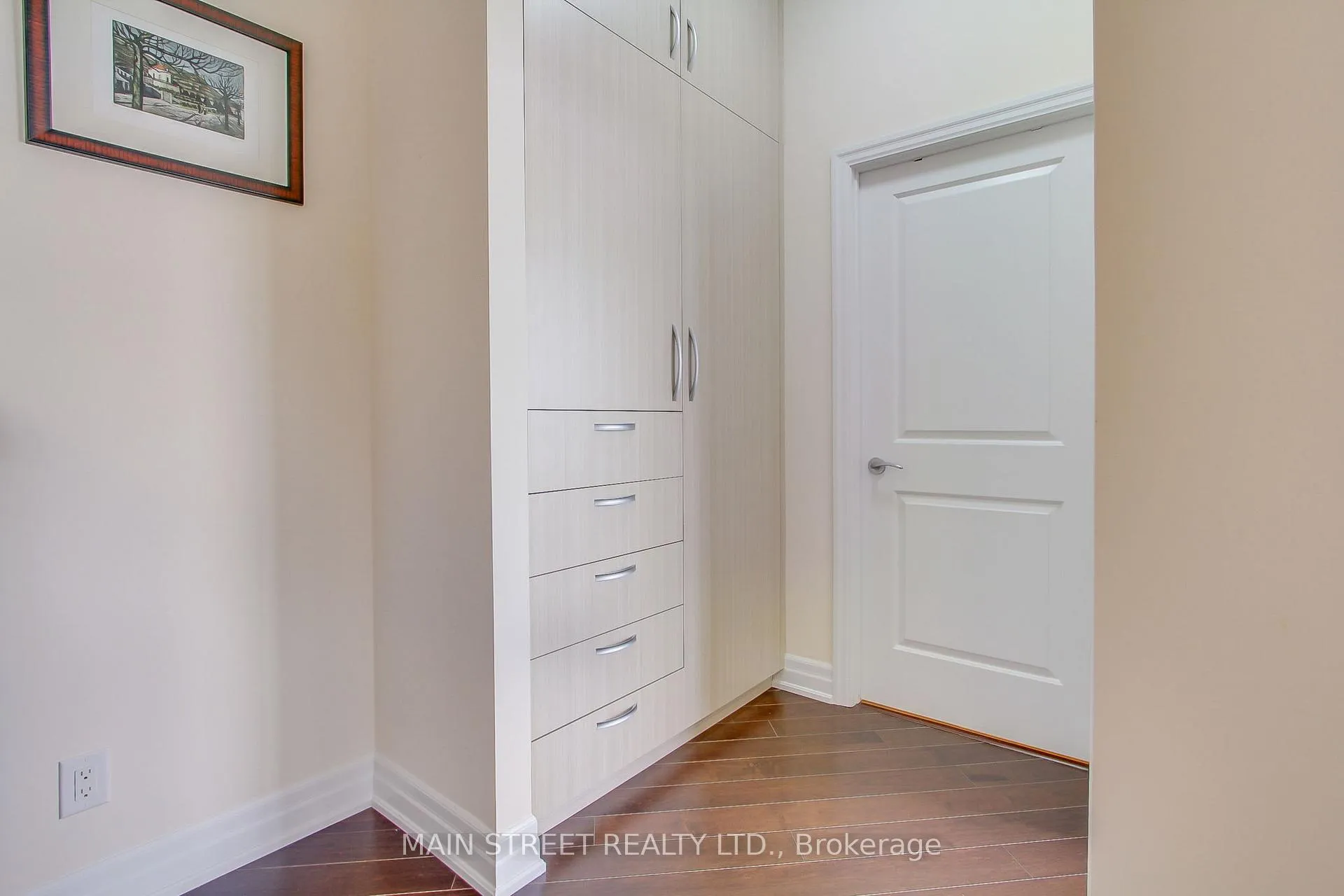 Photo 26 of Unit 618, 111 Civic Square Gate E, Aurora, Bayview Wellington — HOMEH