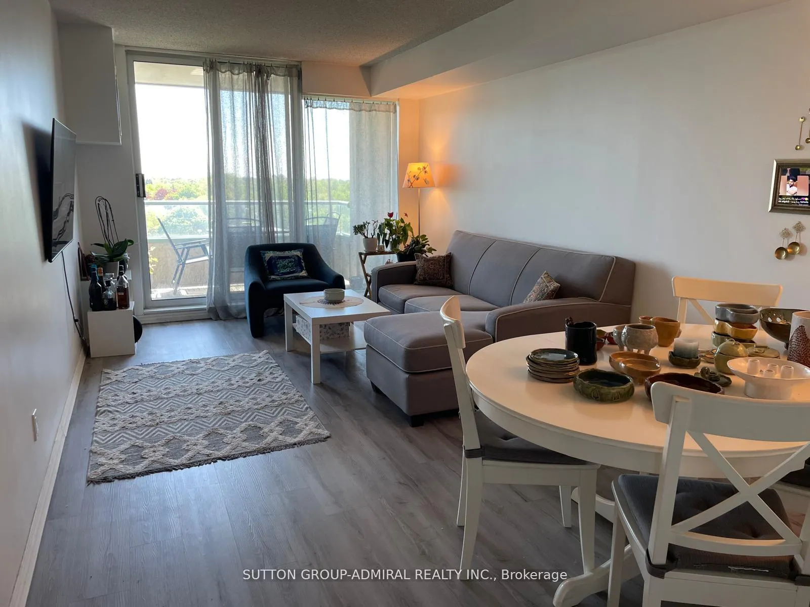 Photo 5 of Unit 707, 1 Emerald Lane, Vaughan, Crestwood-Springfarm-Yorkhill — HOMEH