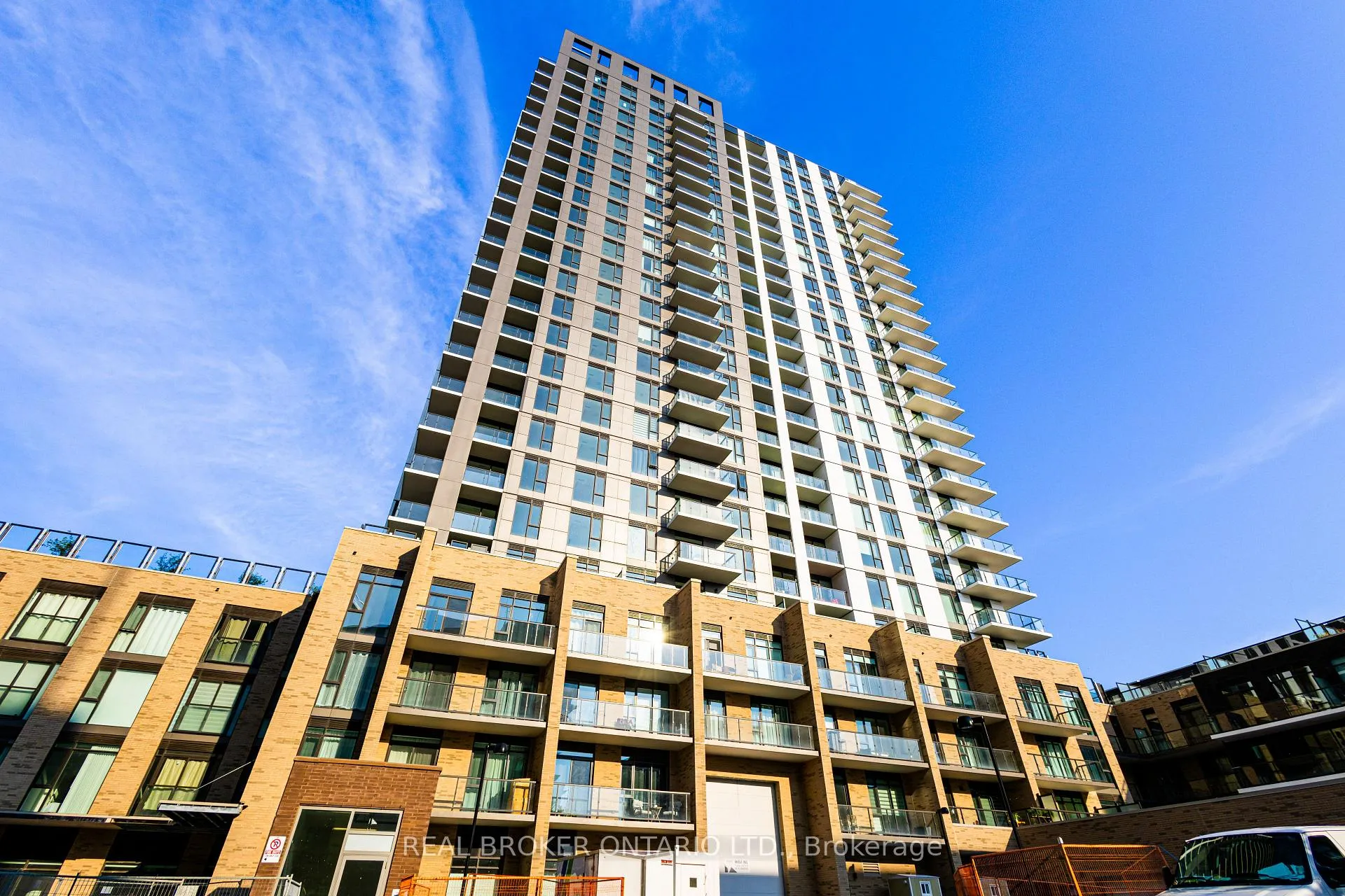 Photo 1 of Unit 1402, 55 Duke Street W, Kitchener, City Commercial Core — HOMEH