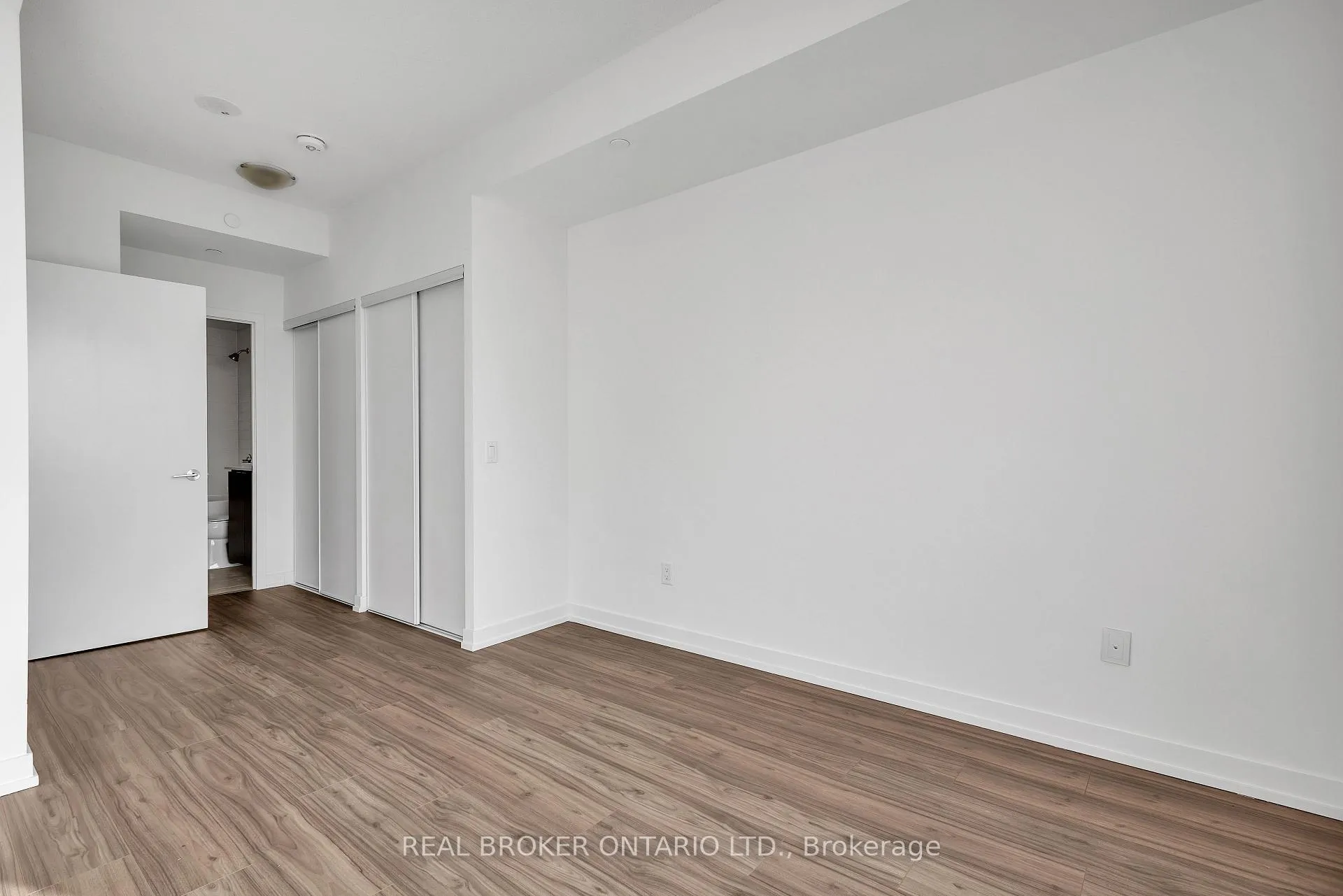 Photo 22 of Unit 1402, 55 Duke Street W, Kitchener, City Commercial Core — HOMEH