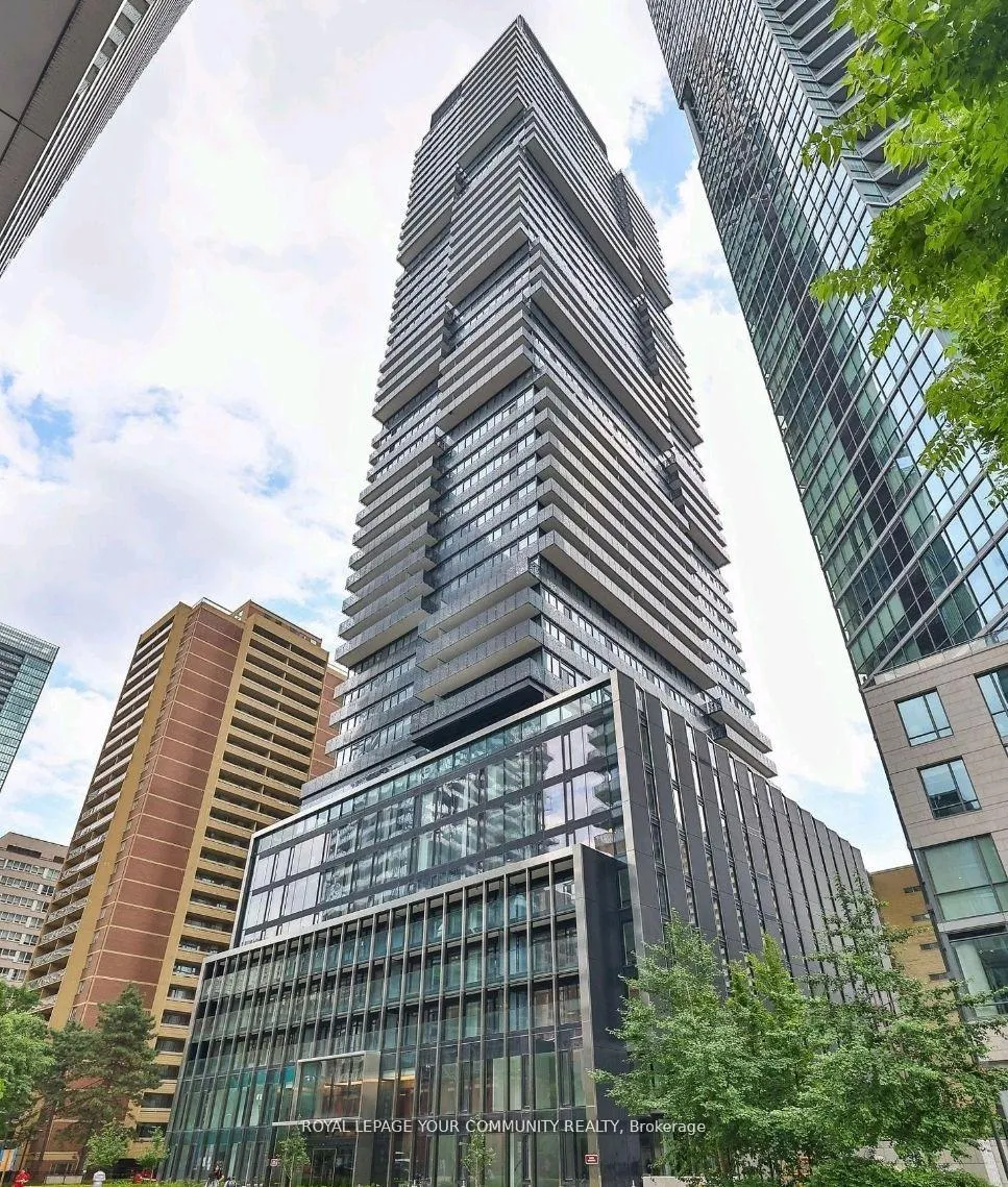 Front of Unit 4507, 55 Charles Street E