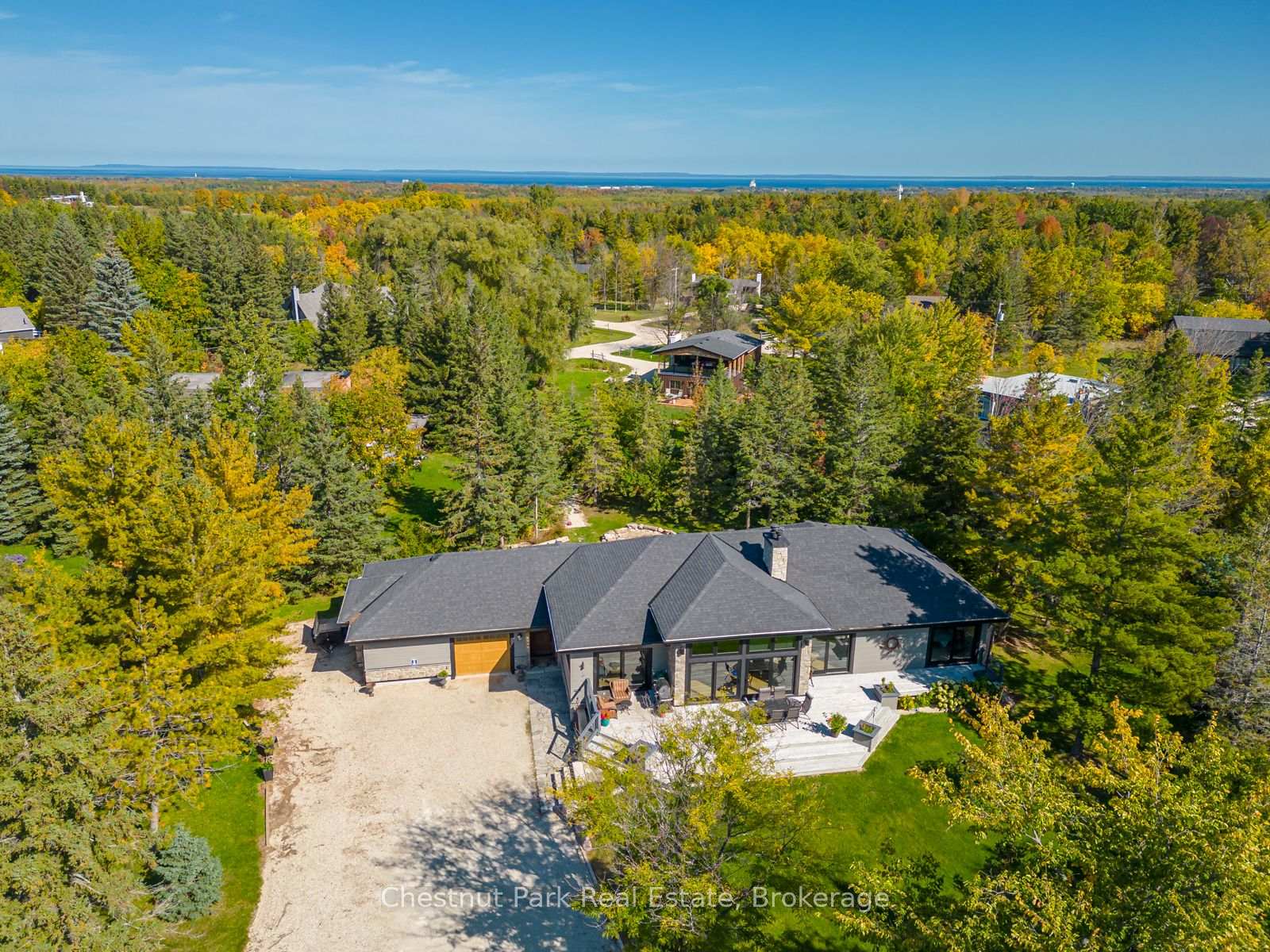 Photo 4 of 8610 Poplar Side Road, Clearview, Rural Clearview — HOMEH