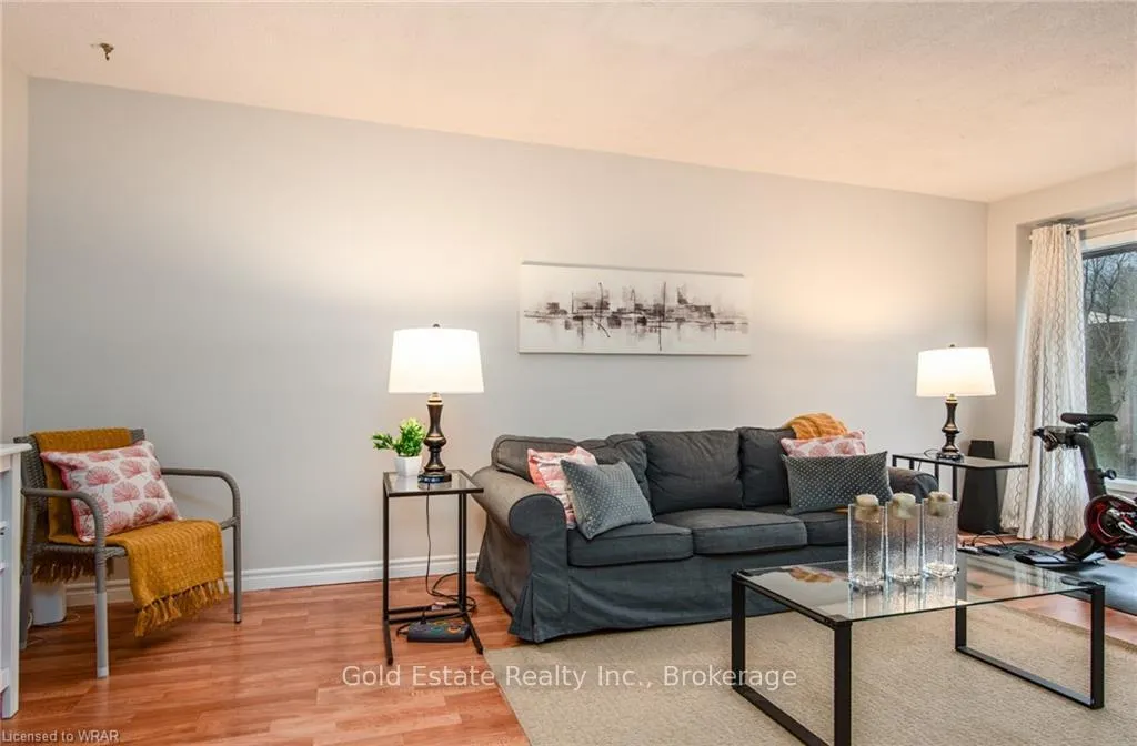 Photo 2 of Unit 31, 49 Cedarwoods Crescent, Kitchener — HOMEH