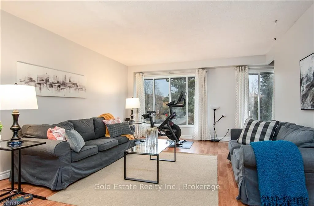 Photo 3 of Unit 31, 49 Cedarwoods Crescent, Kitchener — HOMEH