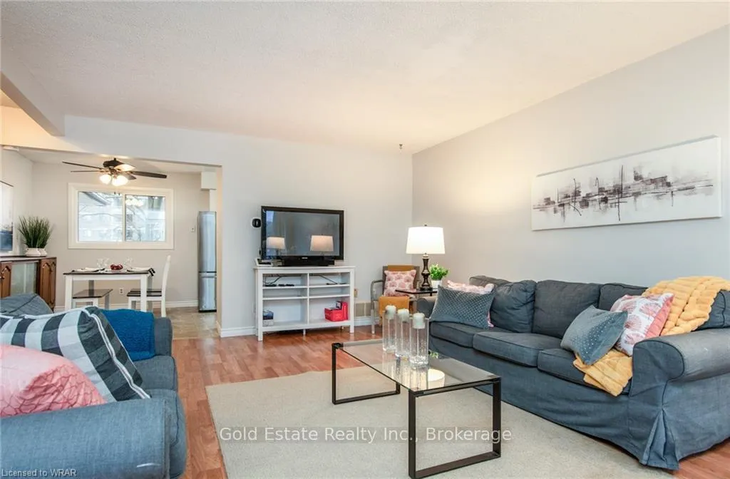 Photo 5 of Unit 31, 49 Cedarwoods Crescent, Kitchener — HOMEH