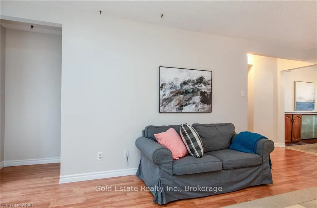 Photo 6 of Unit 31, 49 Cedarwoods Crescent, Kitchener — HOMEH