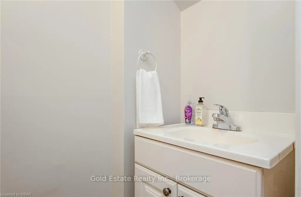 Photo 26 of Unit 31, 49 Cedarwoods Crescent, Kitchener — HOMEH
