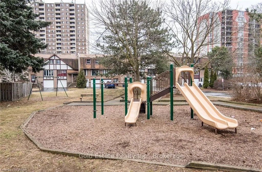 Photo 34 of Unit 31, 49 Cedarwoods Crescent, Kitchener — HOMEH