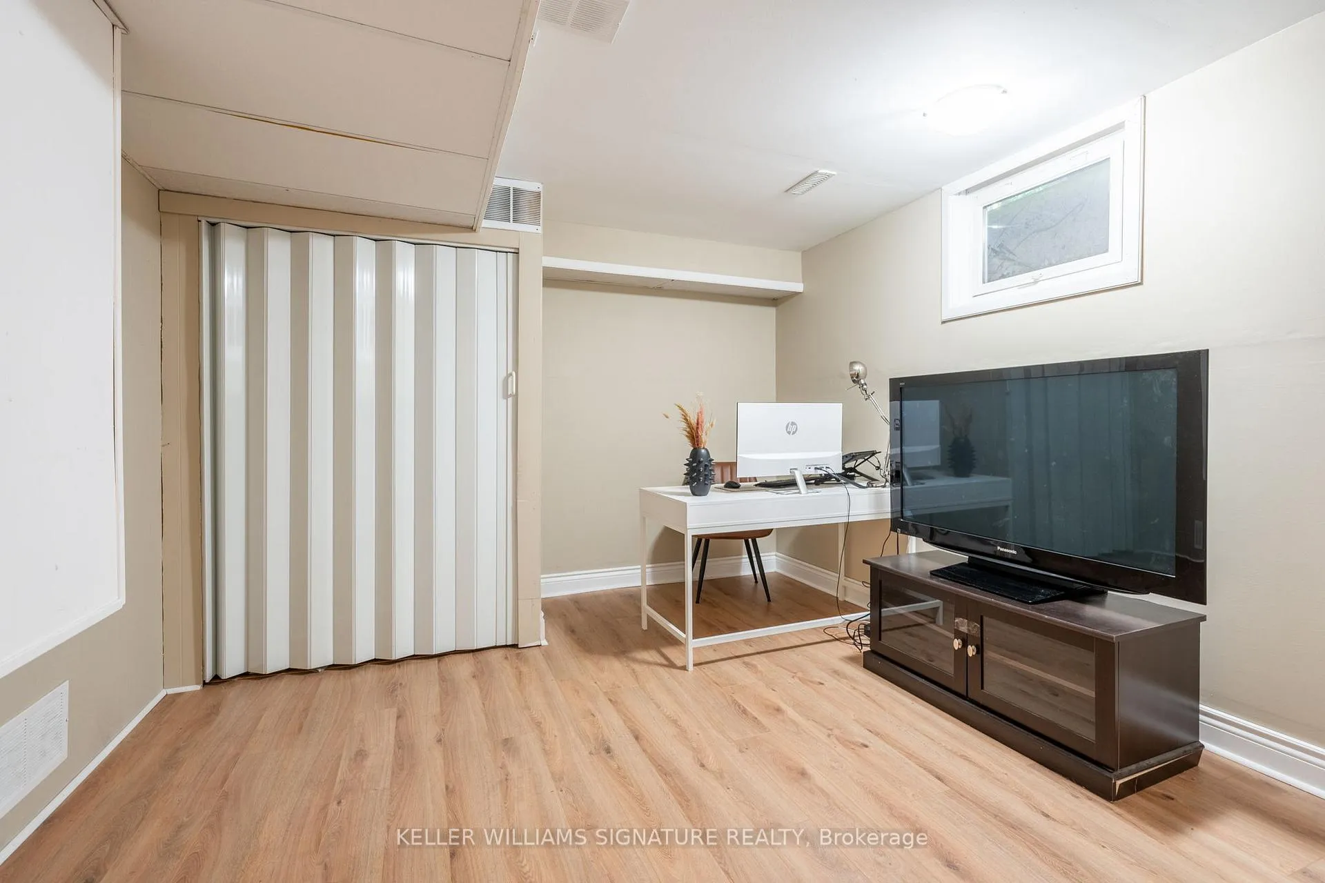 Photo 6 of 11 Burdock Lane, Hamilton, Dundas — HOMEH