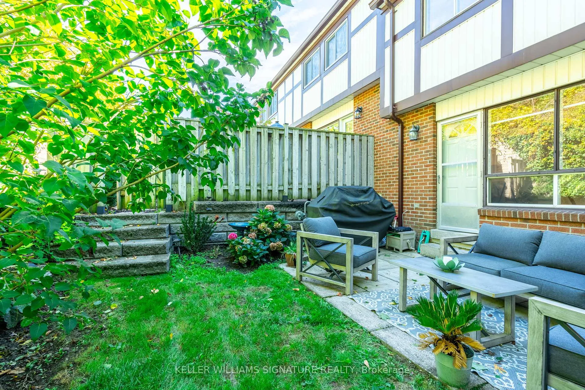 Photo 19 of 11 Burdock Lane, Hamilton, Dundas — HOMEH