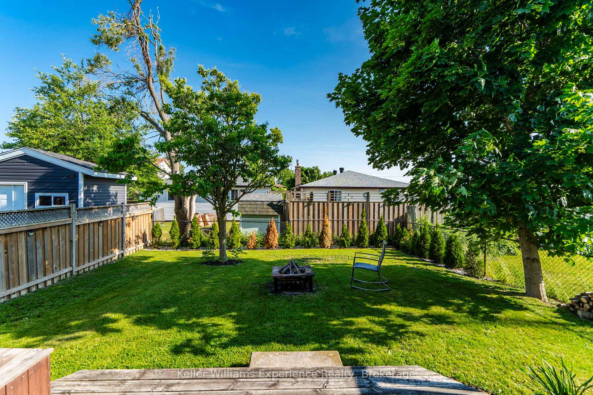 Photo 15 of 23 Corbett Drive, Barrie, Grove East — HOMEH