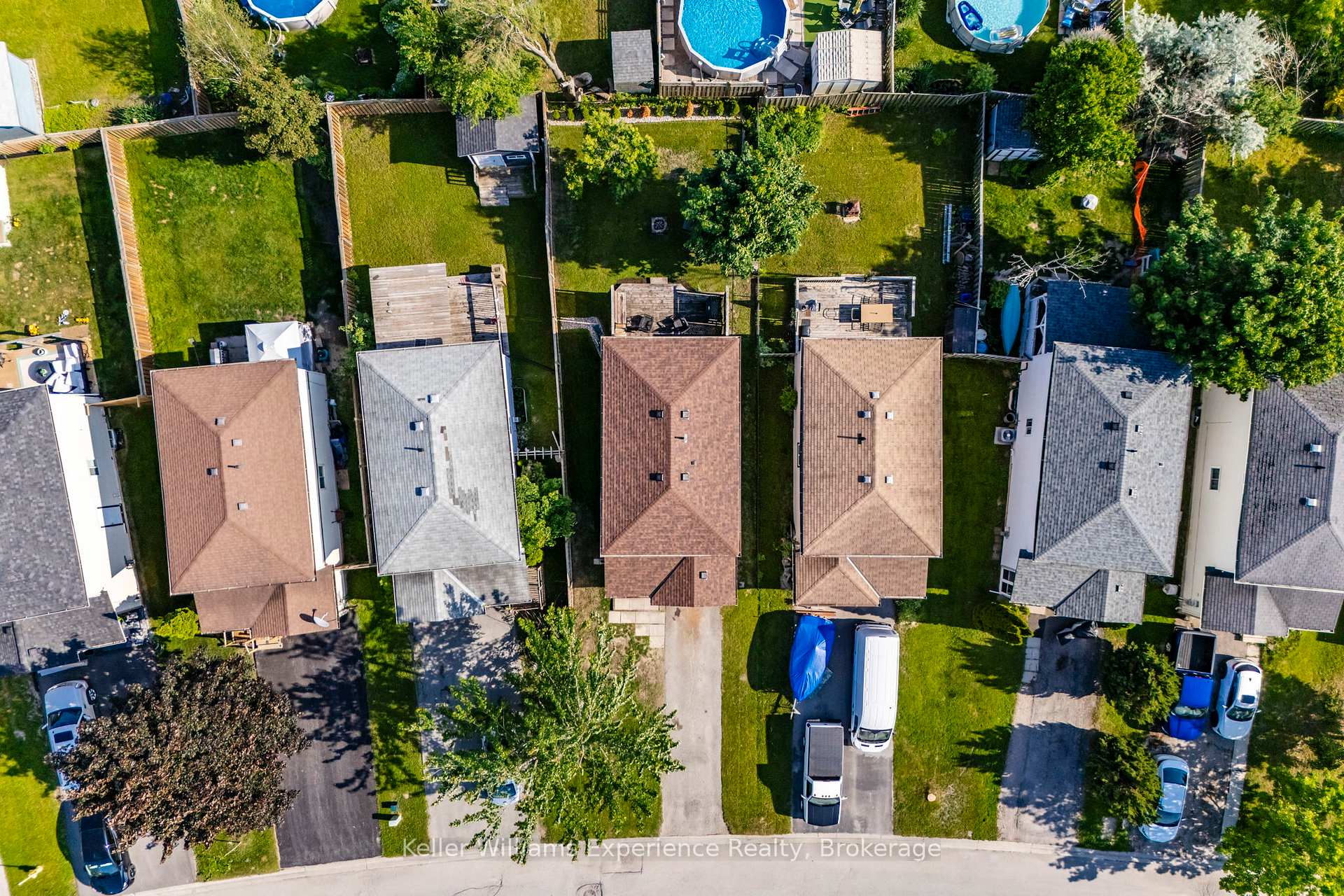 Photo 17 of 23 Corbett Drive, Barrie, Grove East — HOMEH