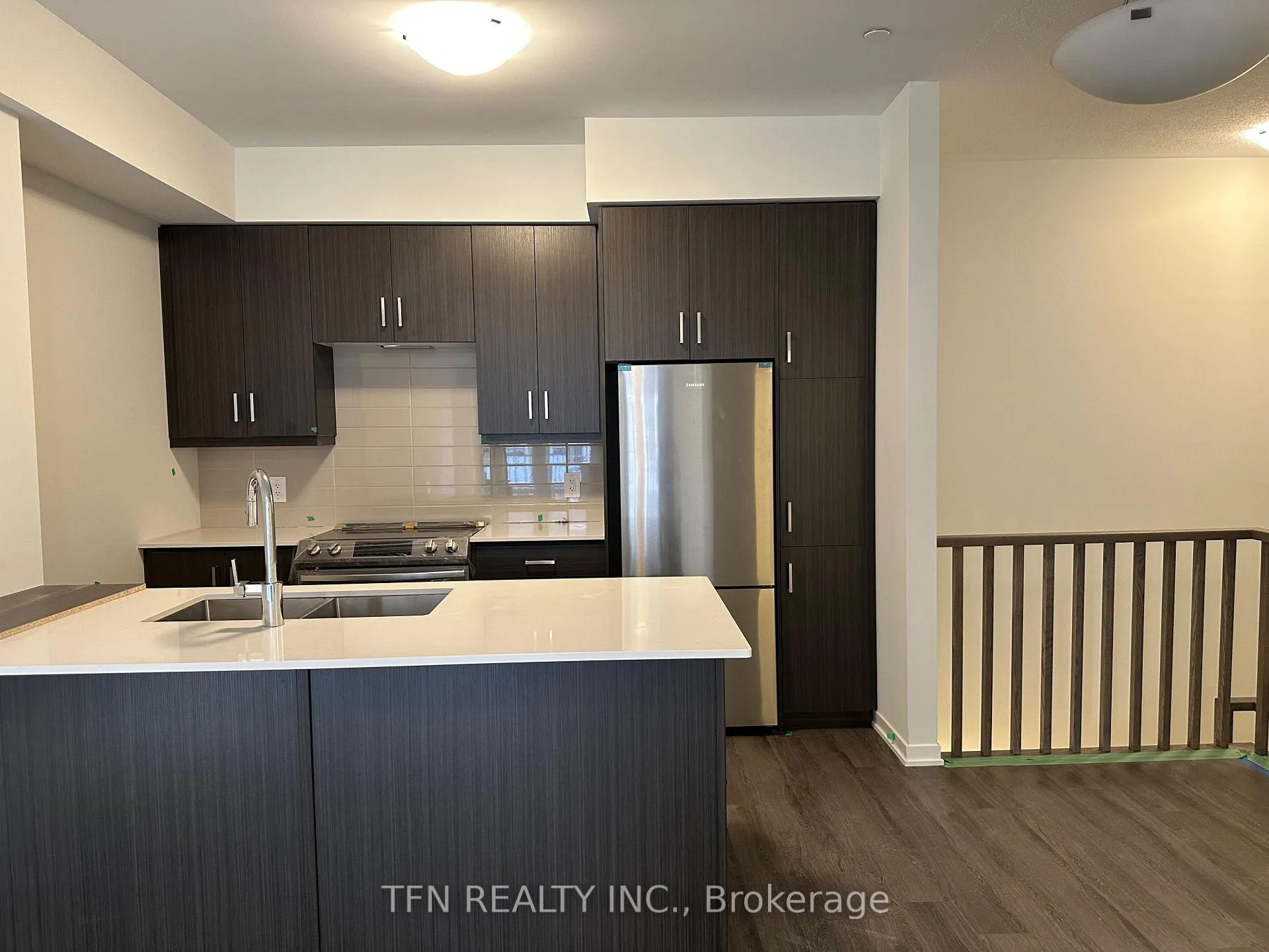 Photo 4 of Unit 21, 11 Honeycrisp Crescent, Vaughan, Vaughan Corporate Centre — HOMEH