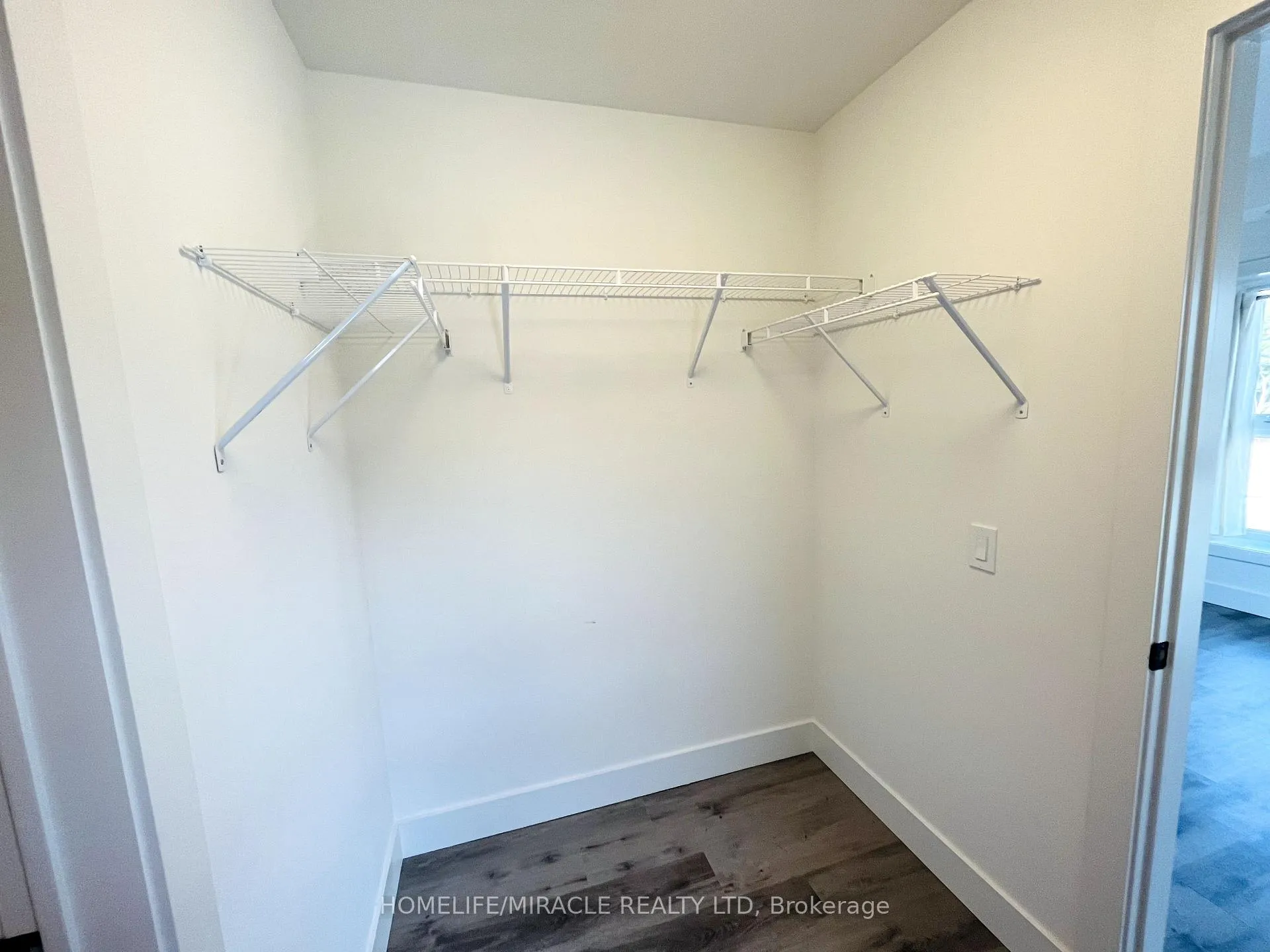 Photo 38 of Unit 204, 1101 Lackner Place, Kitchener — HOMEH