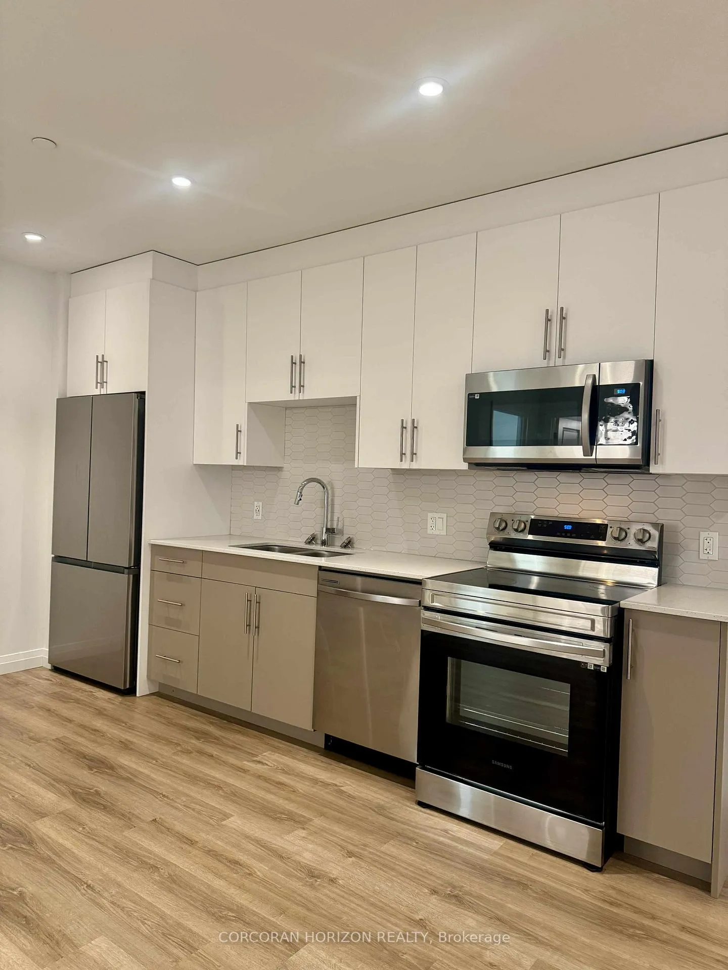 Photo 5 of Unit 421, 525 New Dundee Road, Kitchener — HOMEH