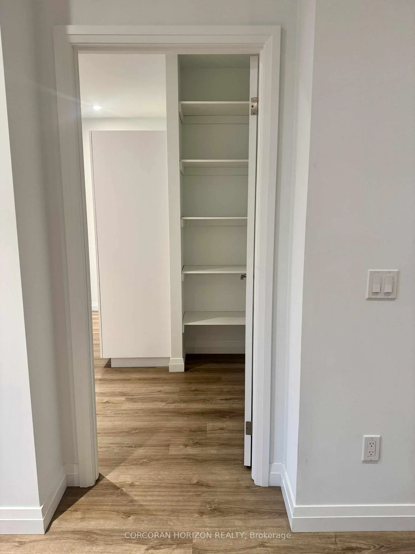 Photo 6 of Unit 421, 525 New Dundee Road, Kitchener — HOMEH