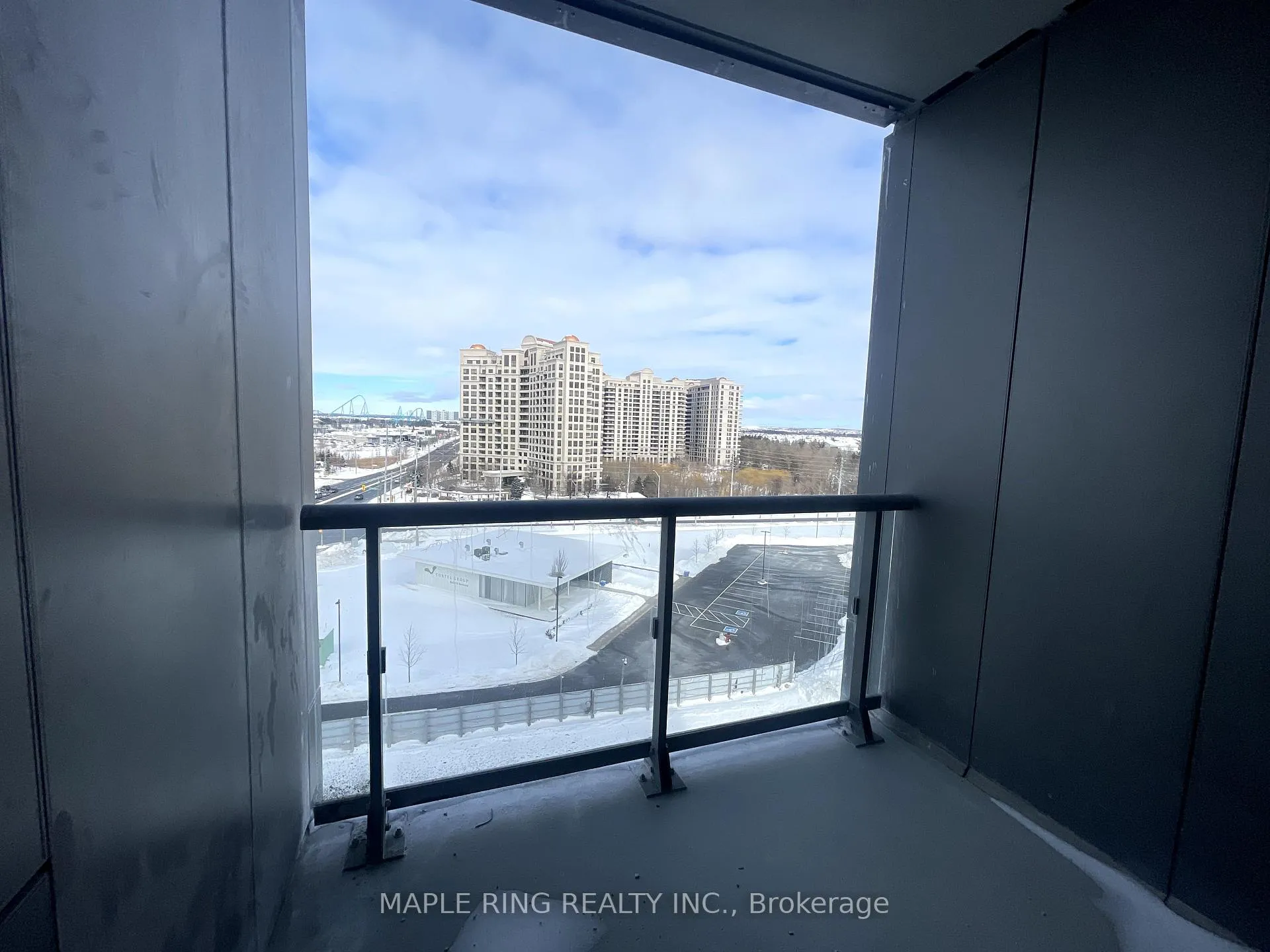 Photo 4 of Unit 726, 498 Caldari Road, Vaughan, Concord — HOMEH