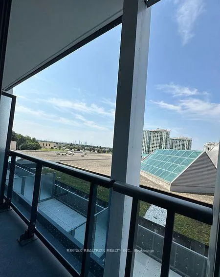 Photo 2 of Unit B328, 50 Upper Mall Way, Vaughan, Brownridge — HOMEH