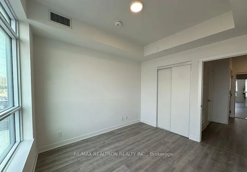Photo 5 of Unit B328, 50 Upper Mall Way, Vaughan, Brownridge — HOMEH