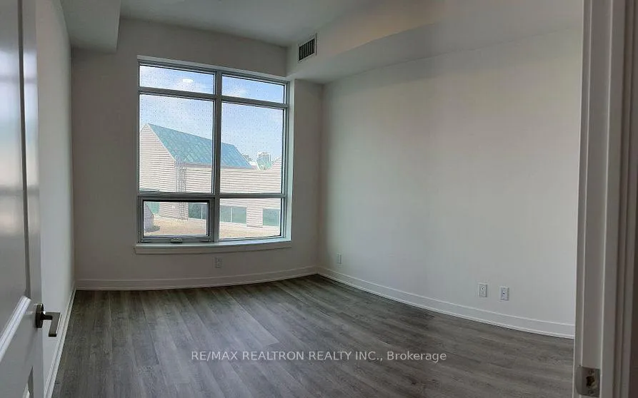 Photo 6 of Unit B328, 50 Upper Mall Way, Vaughan, Brownridge — HOMEH