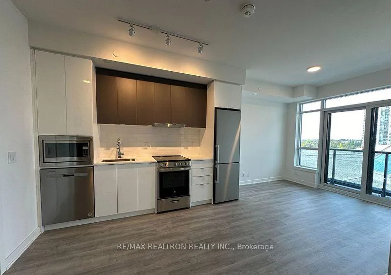 Photo 7 of Unit B328, 50 Upper Mall Way, Vaughan, Brownridge — HOMEH