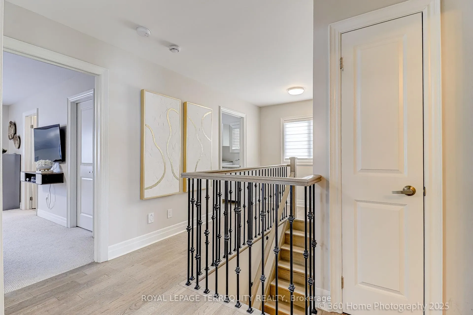 Photo 16 of 18 Northglen Boulevard, Clarington, Bowmanville — HOMEH