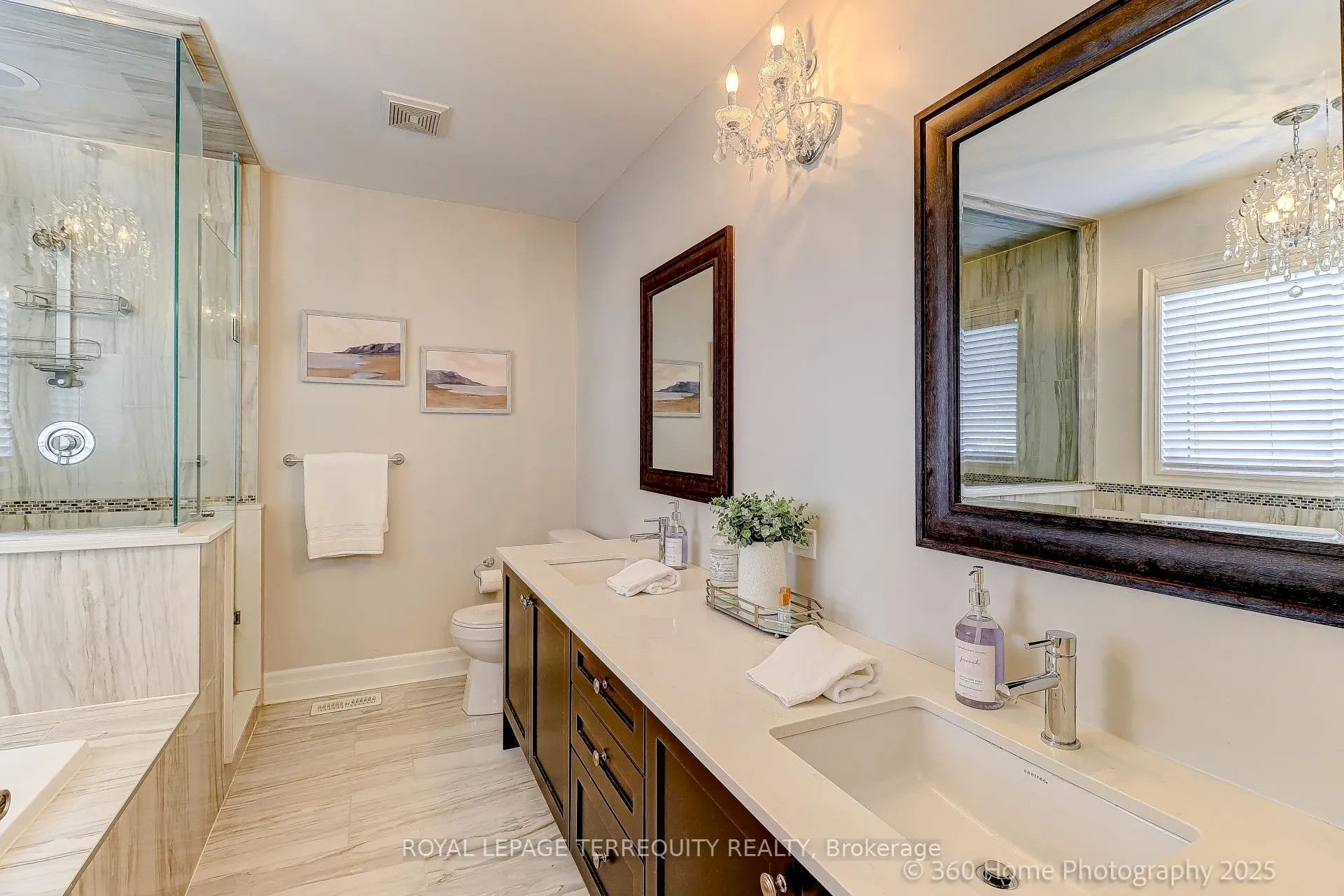 Photo 18 of 18 Northglen Boulevard, Clarington, Bowmanville — HOMEH