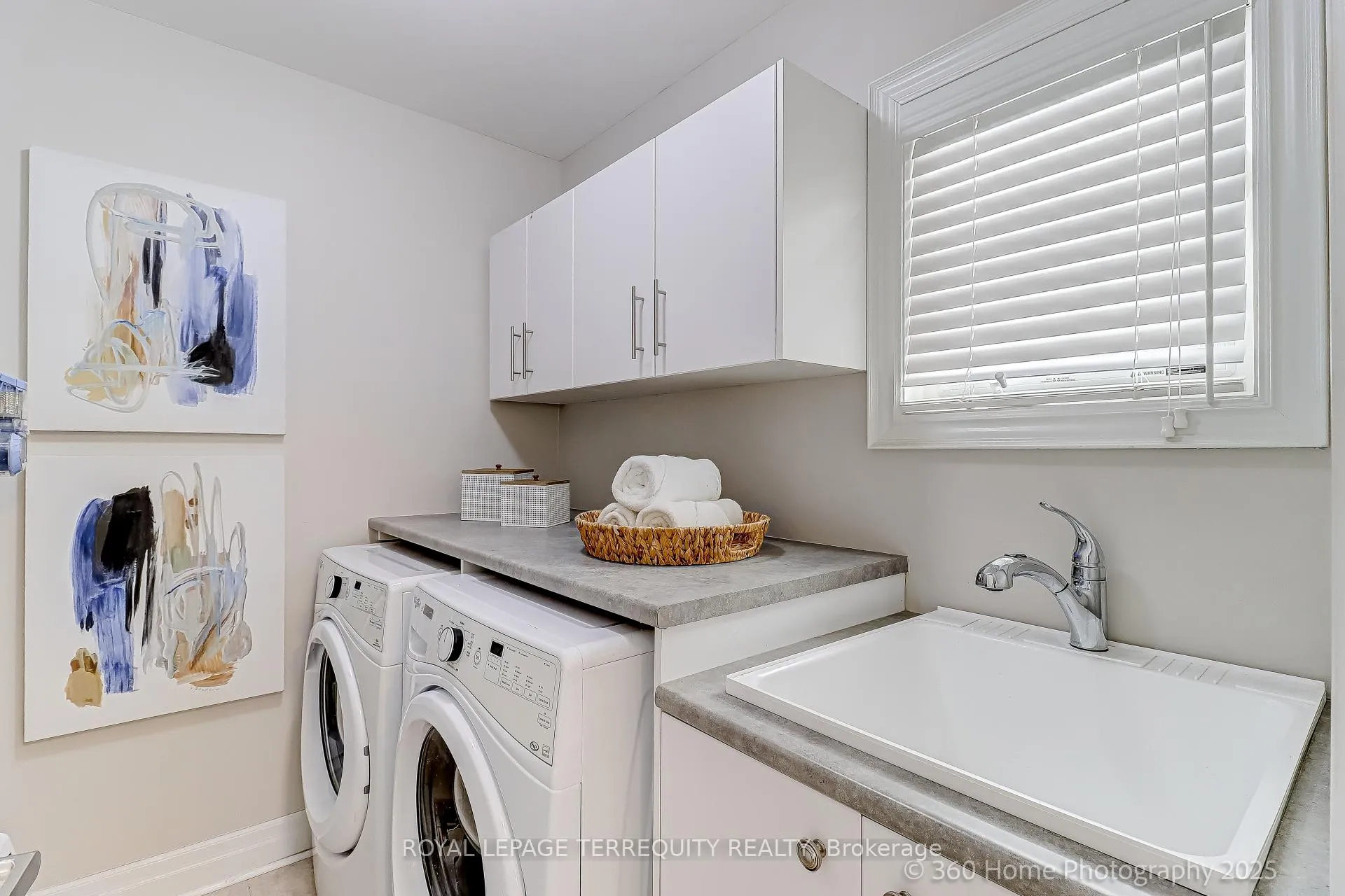 Photo 24 of 18 Northglen Boulevard, Clarington, Bowmanville — HOMEH