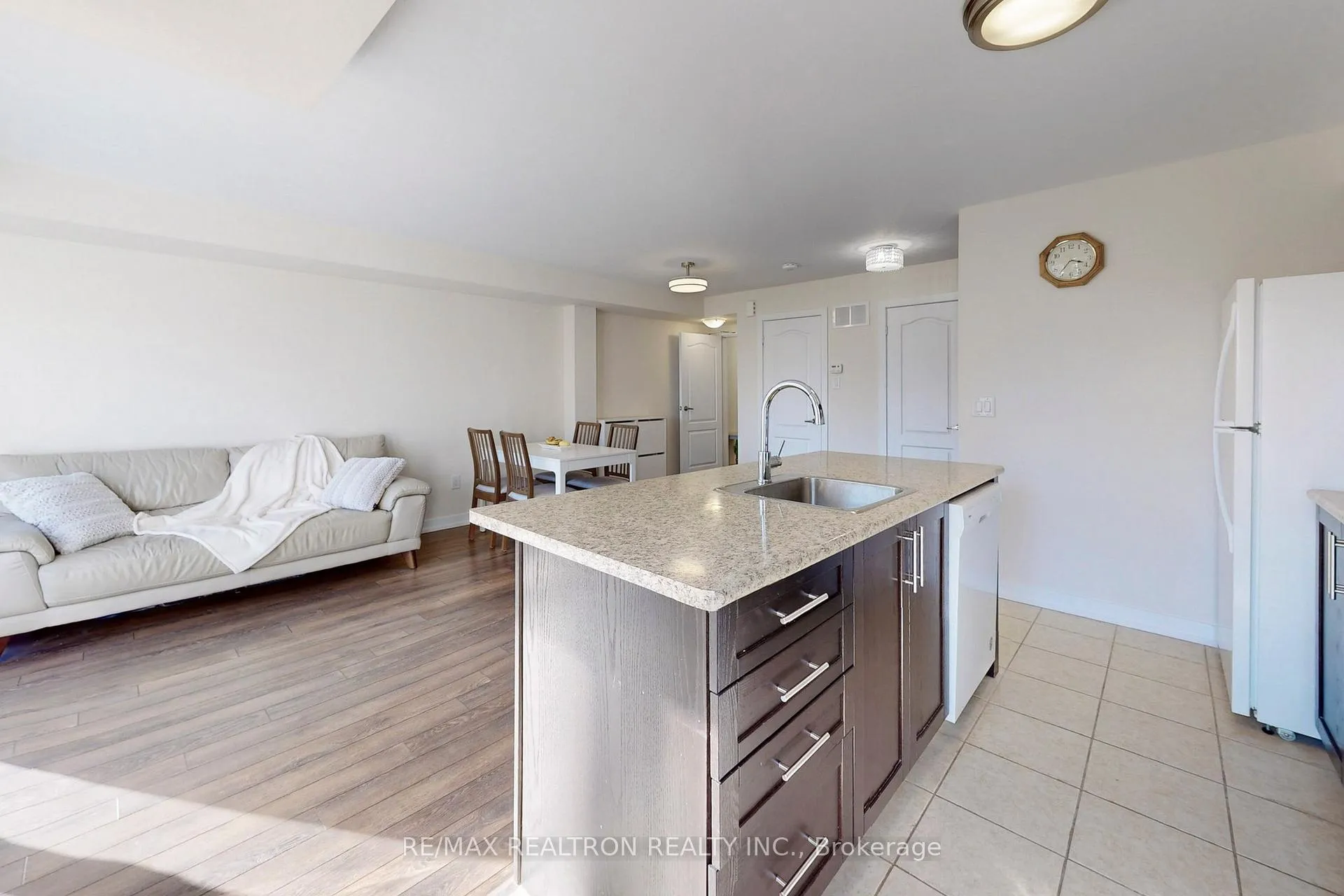 Photo 7 of Unit 2326, 20 Westmeath Lane, Markham, Cornell — HOMEH