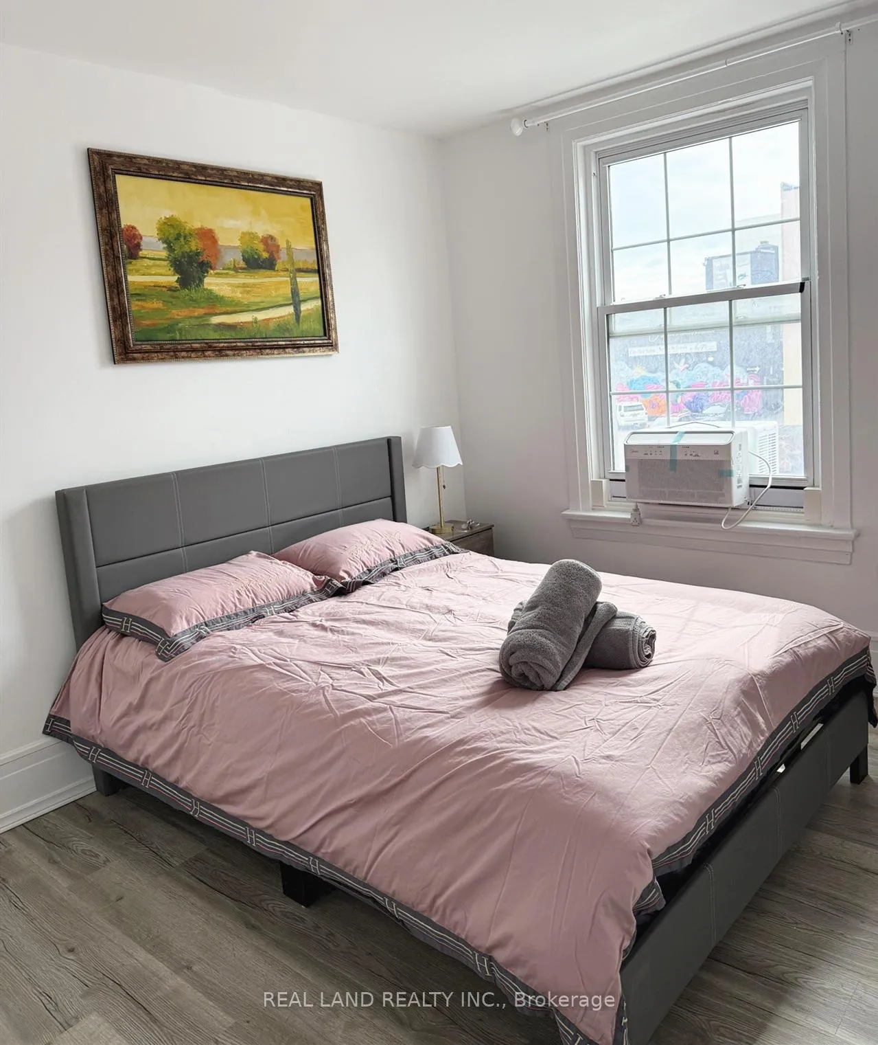 Photo 1 of Unit Unit 4, 31 King Street E, Oshawa, Central — HOMEH