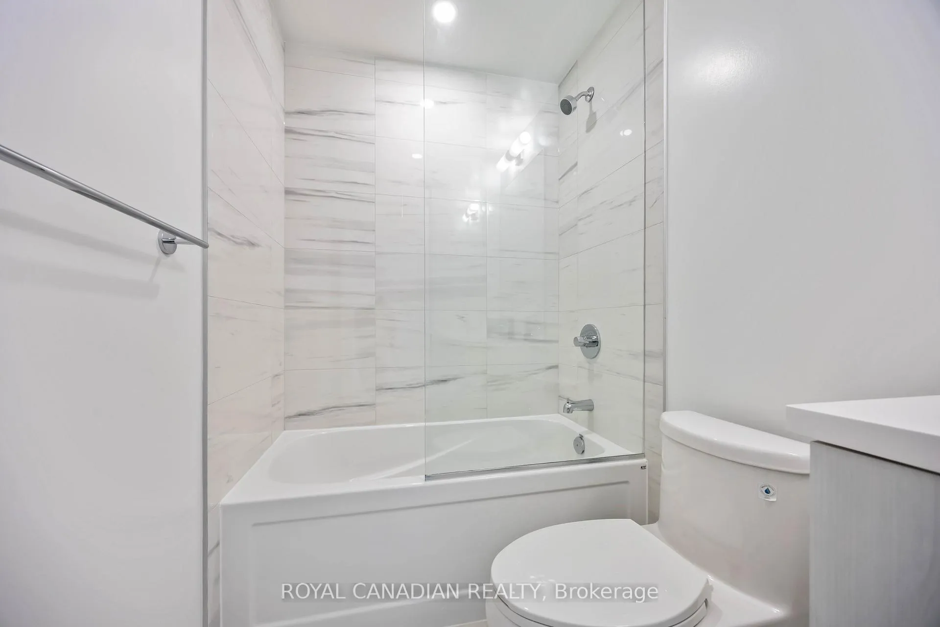 Photo 15 of Unit 5007, 195 Commerce Street, Vaughan, Vaughan Corporate Centre — HOMEH