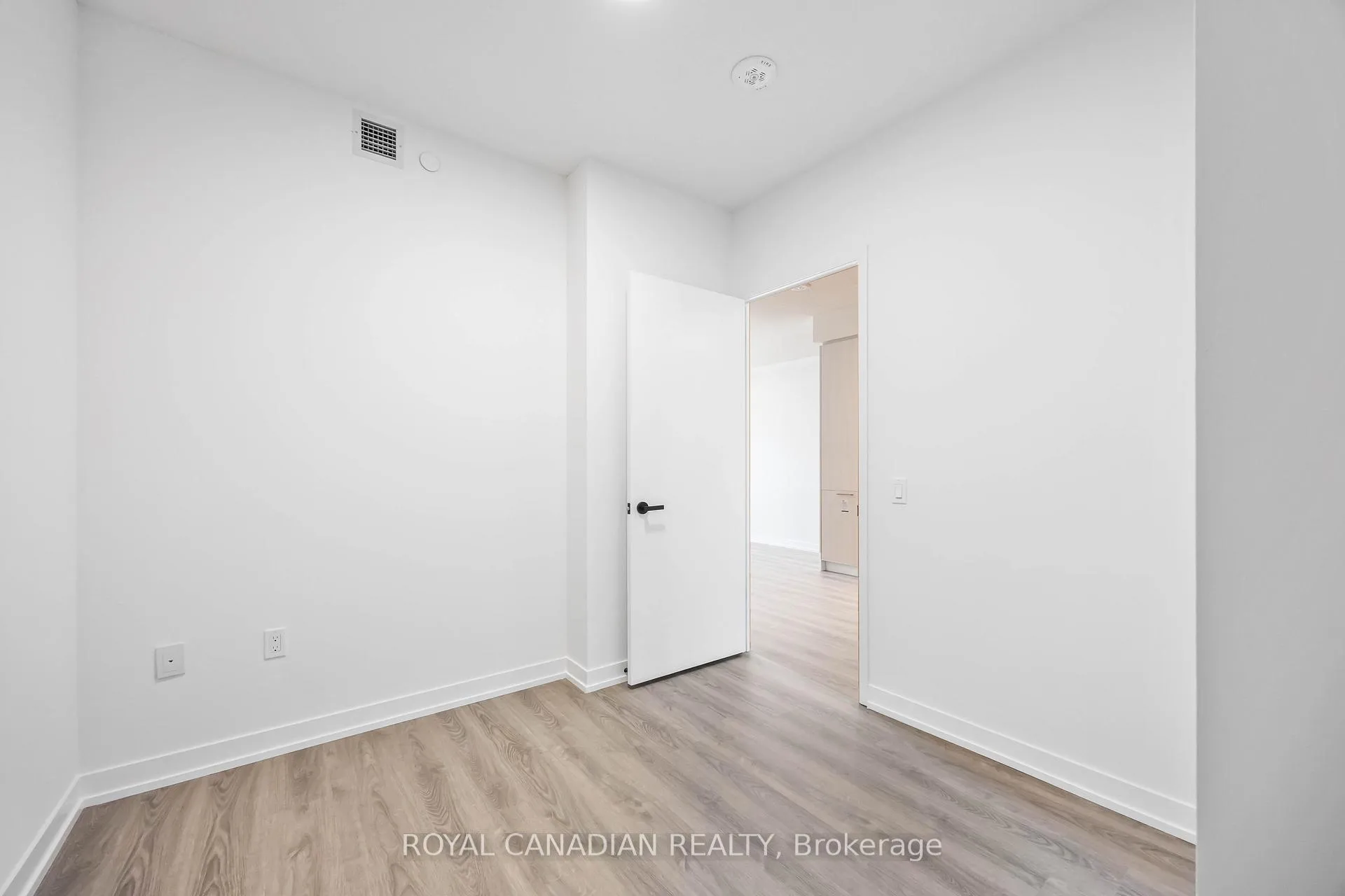 Photo 17 of Unit 5007, 195 Commerce Street, Vaughan, Vaughan Corporate Centre — HOMEH