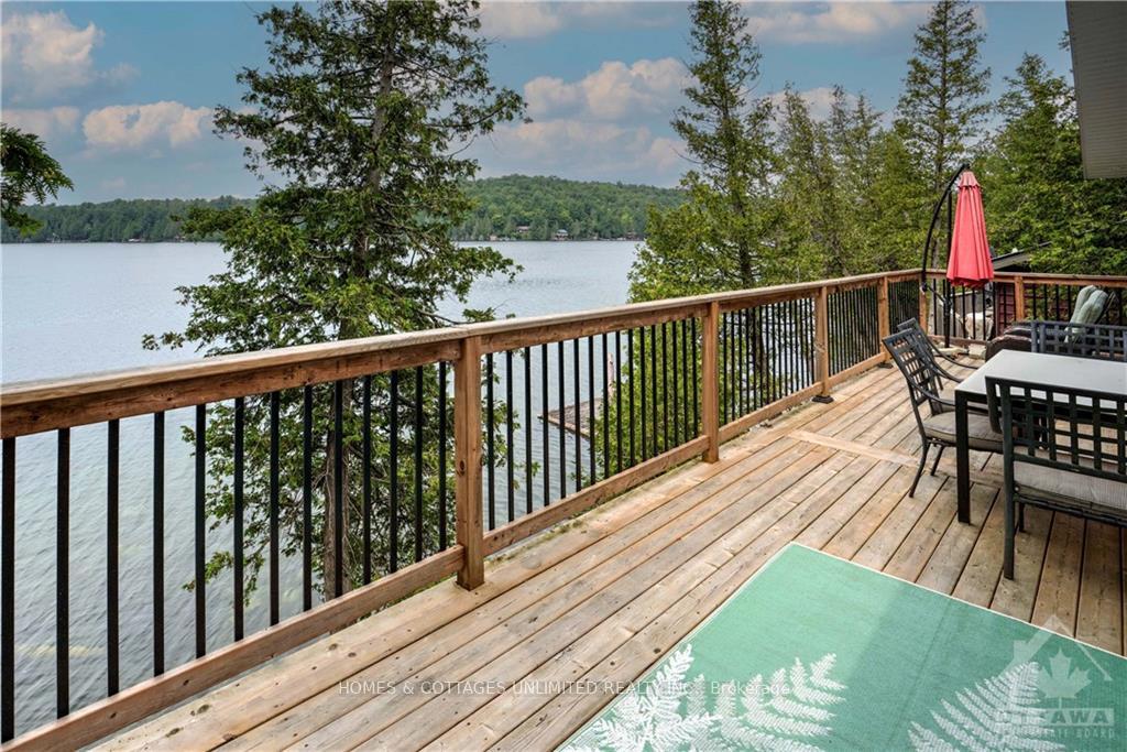 Photo 2 of 1124 Young Lane, Frontenac, Frontenac North — HOMEH